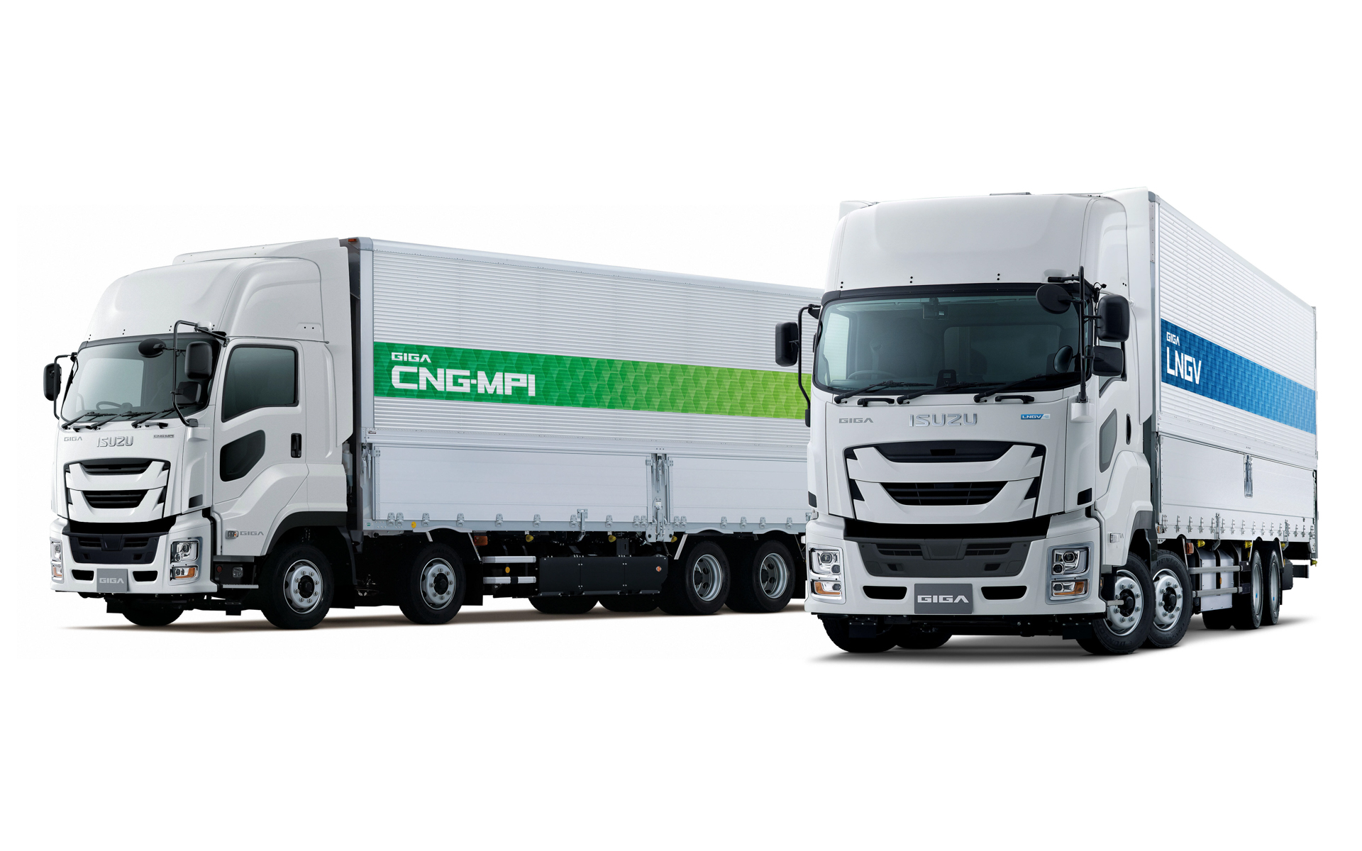 いすゞの「ギガCNG車」（左）、「ギガLNG車」（右）