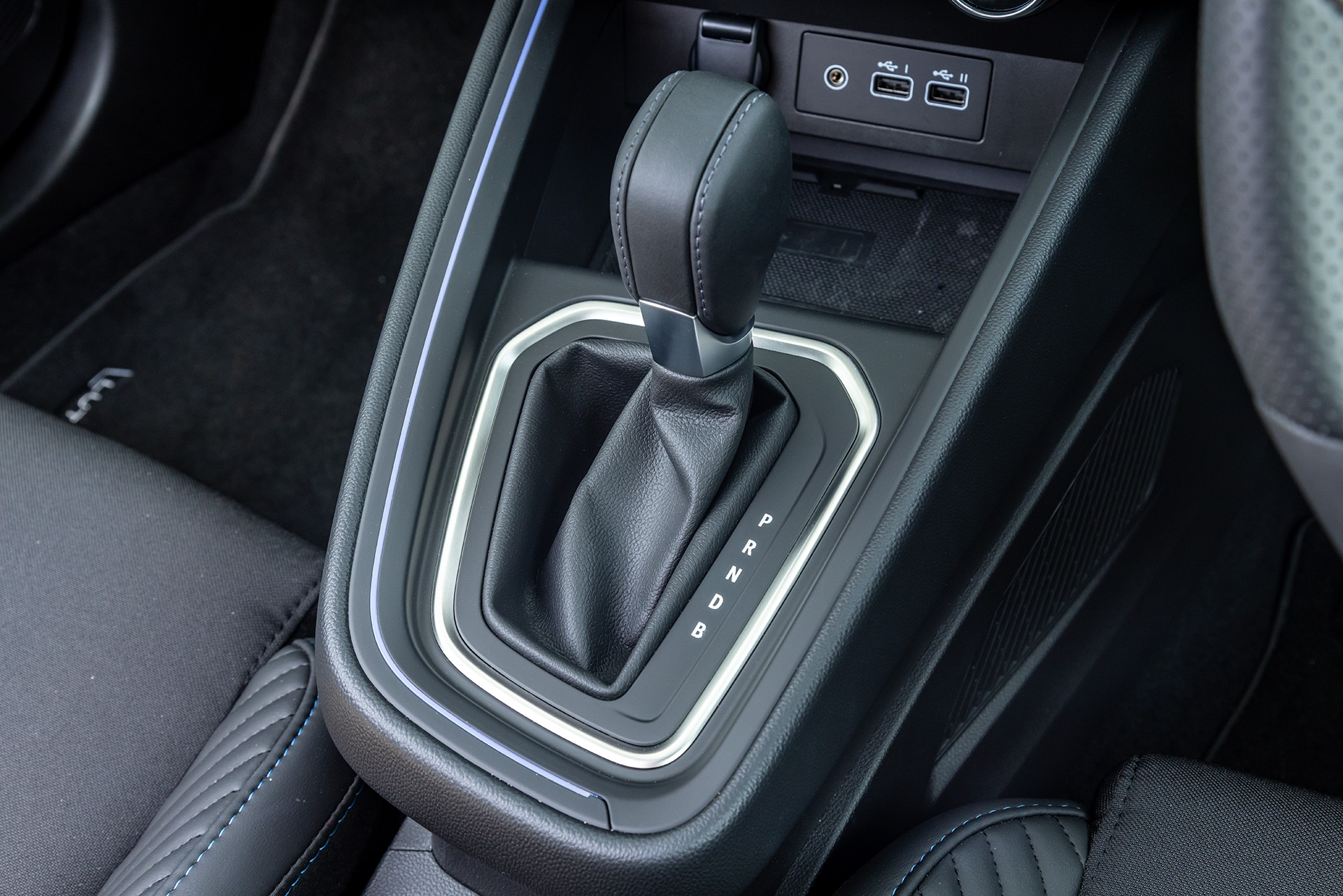 スポーツシックで上質なエスプリ アルピーヌのインテリア。モダンでエレガントなエッセンスを取り入れている