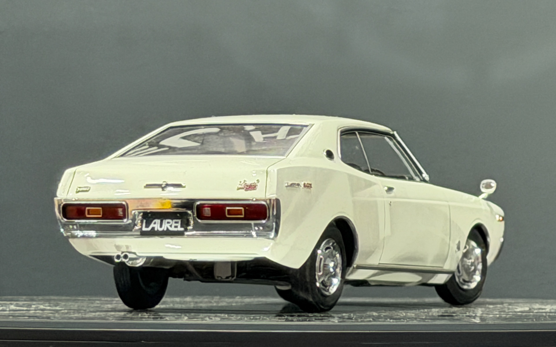 ハセガワの新製品「ニッサン ローレル HT 2000SGX （KHC130） 後期型 （1973）」