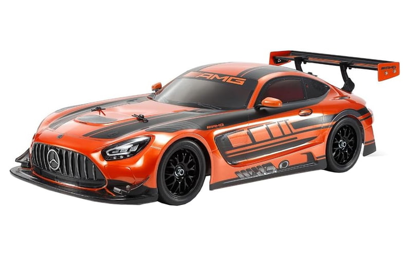 ホビーショーに展示中のタミヤの新製品RCカー「メルセデスAMG GT3 EVO