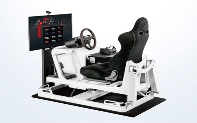 実際の運転感覚が得られるASVドライビングシミュレータ