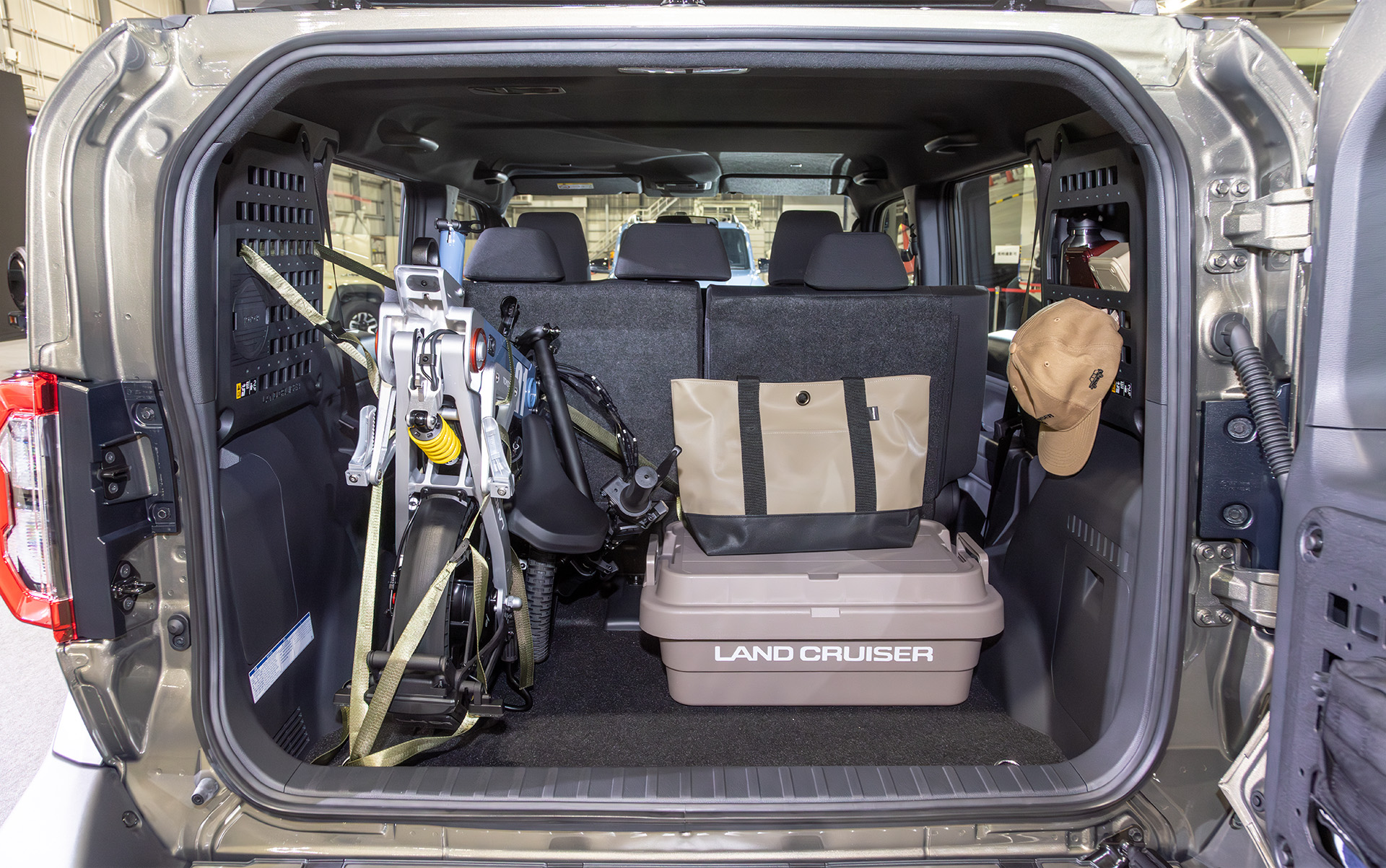 ラゲッジルーム積載例