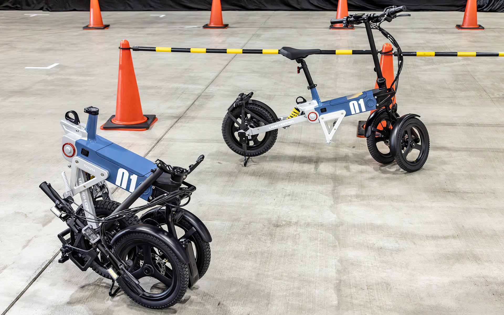 折りたたみ式電動パーソナルモビリティ「ランドホッパー」