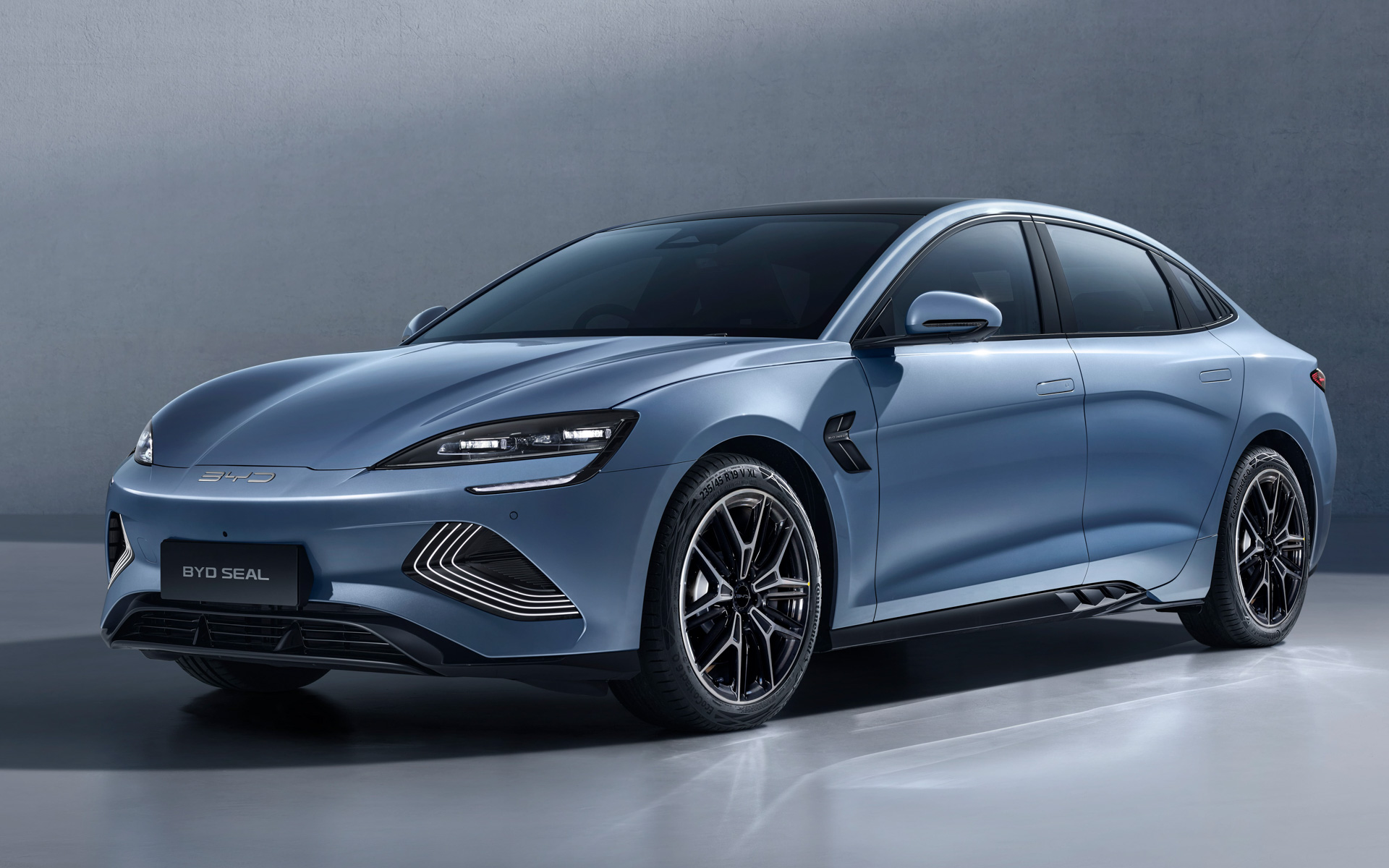 BYDのバッテリEVスポーツセダン「シール」