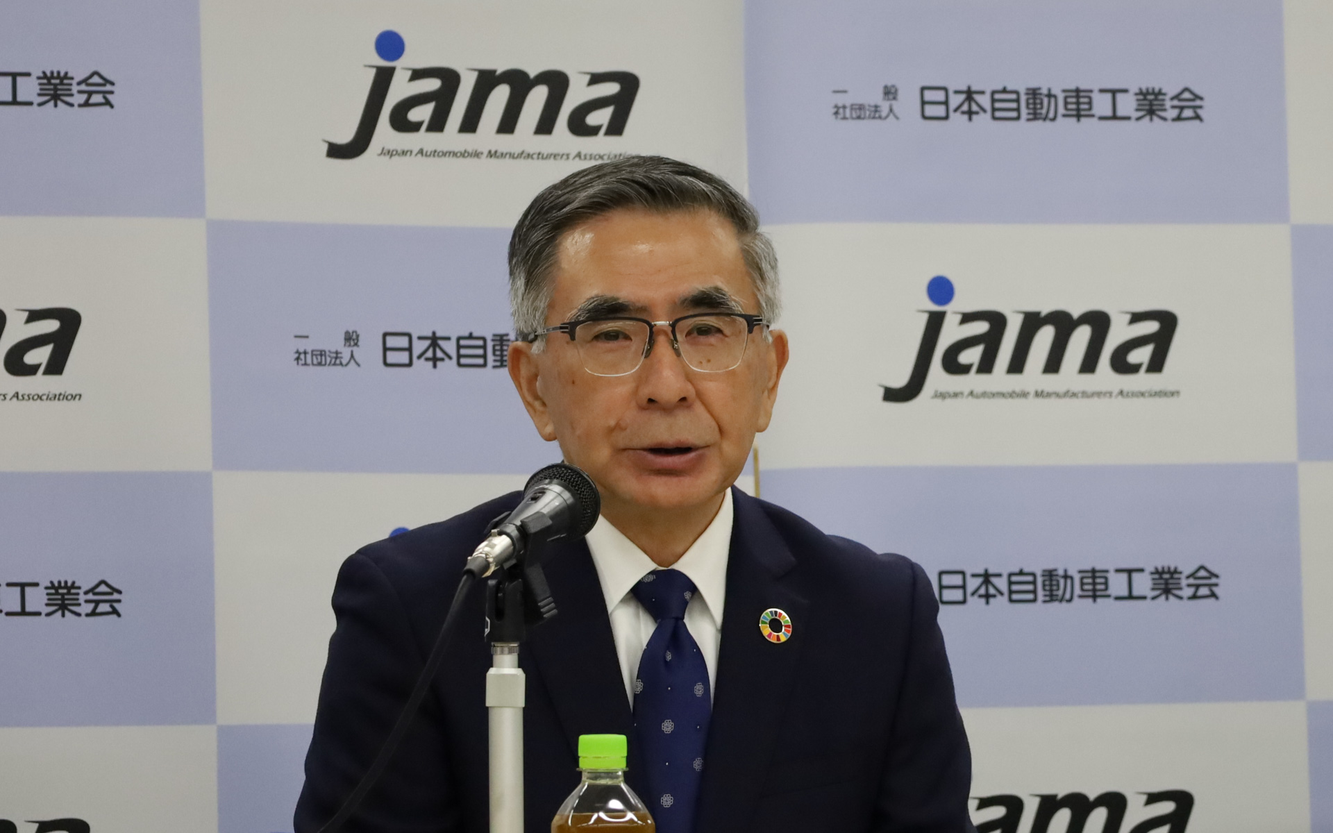 日本自動車工業会 副会長 兼 軽自動車委員会 委員長を務める鈴木俊宏氏