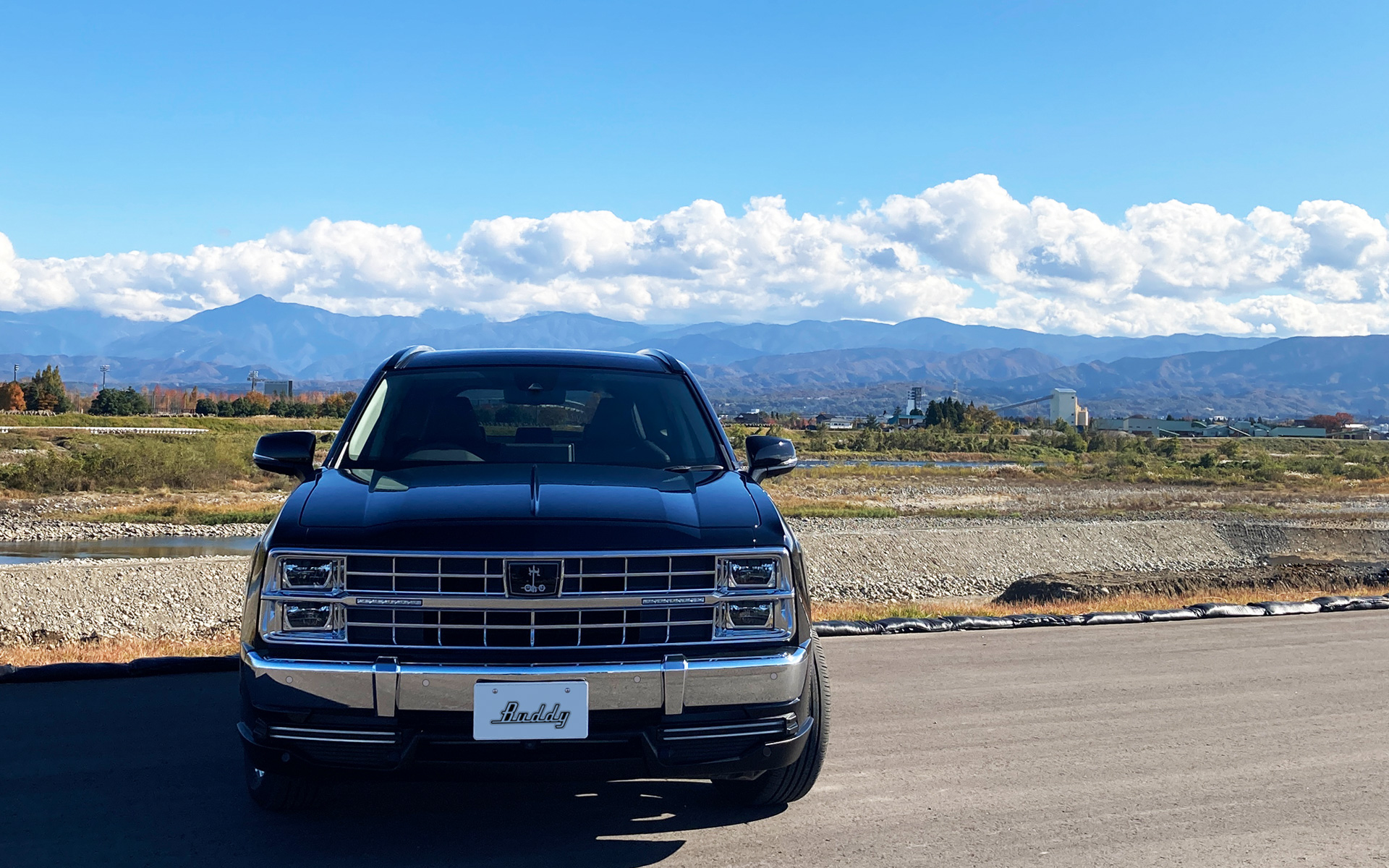 ミツオカのSUV「バディ」