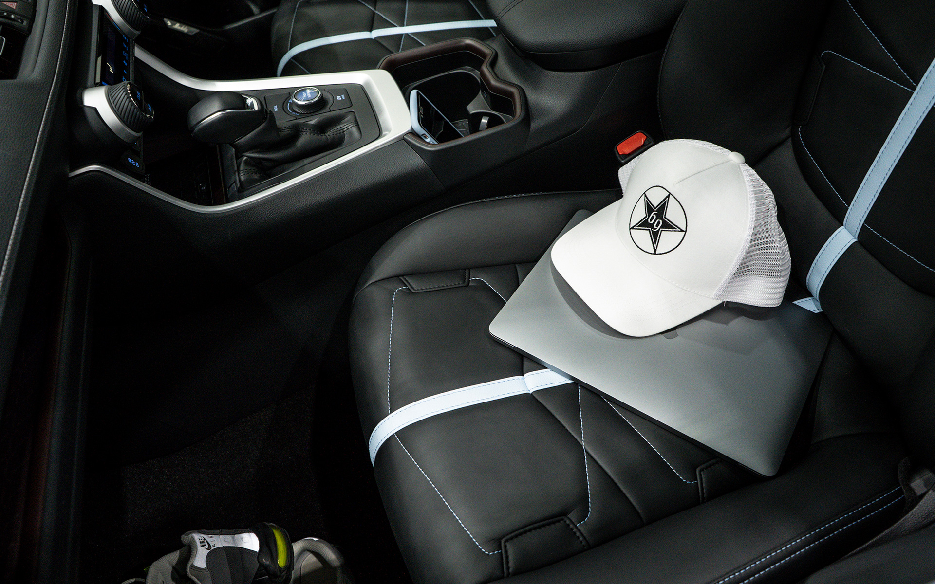 ミツオカのSUV「バディ」