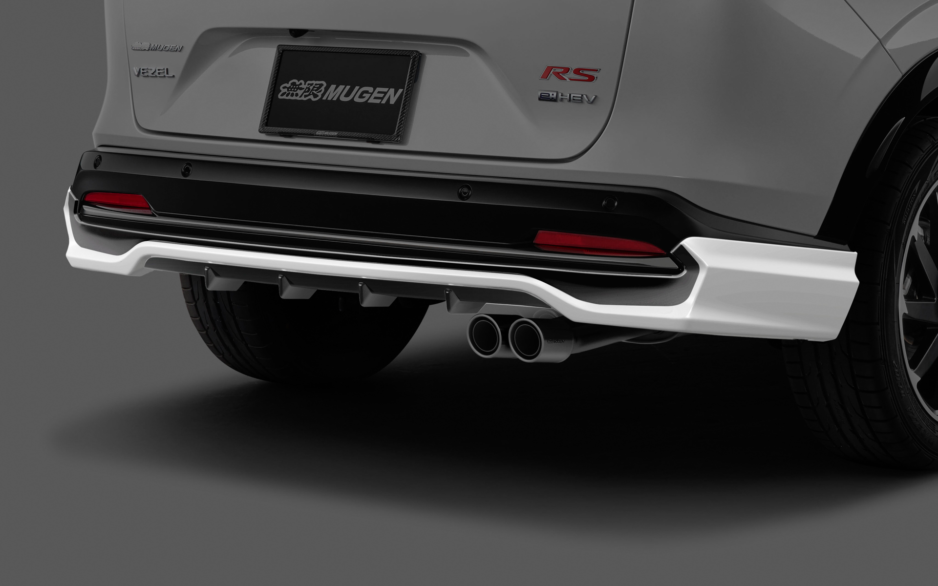 リアアンダースポイラー for RS。価格は塗装済が10万4500円、未塗装が9万3500円（2026年1月発売予定）