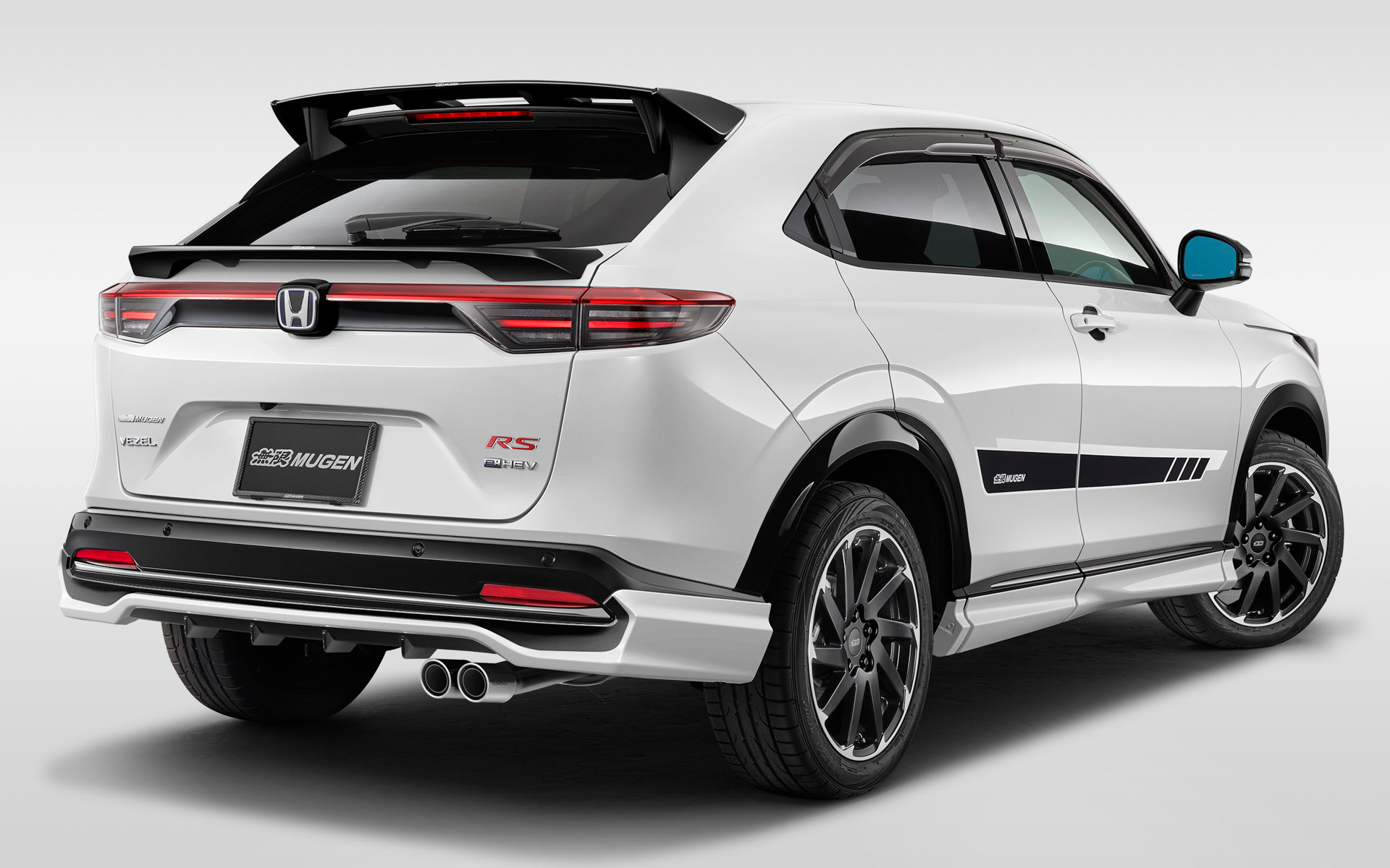 無限パーツ装着イメージ（ボディカラー：プラチナホワイト・パール）