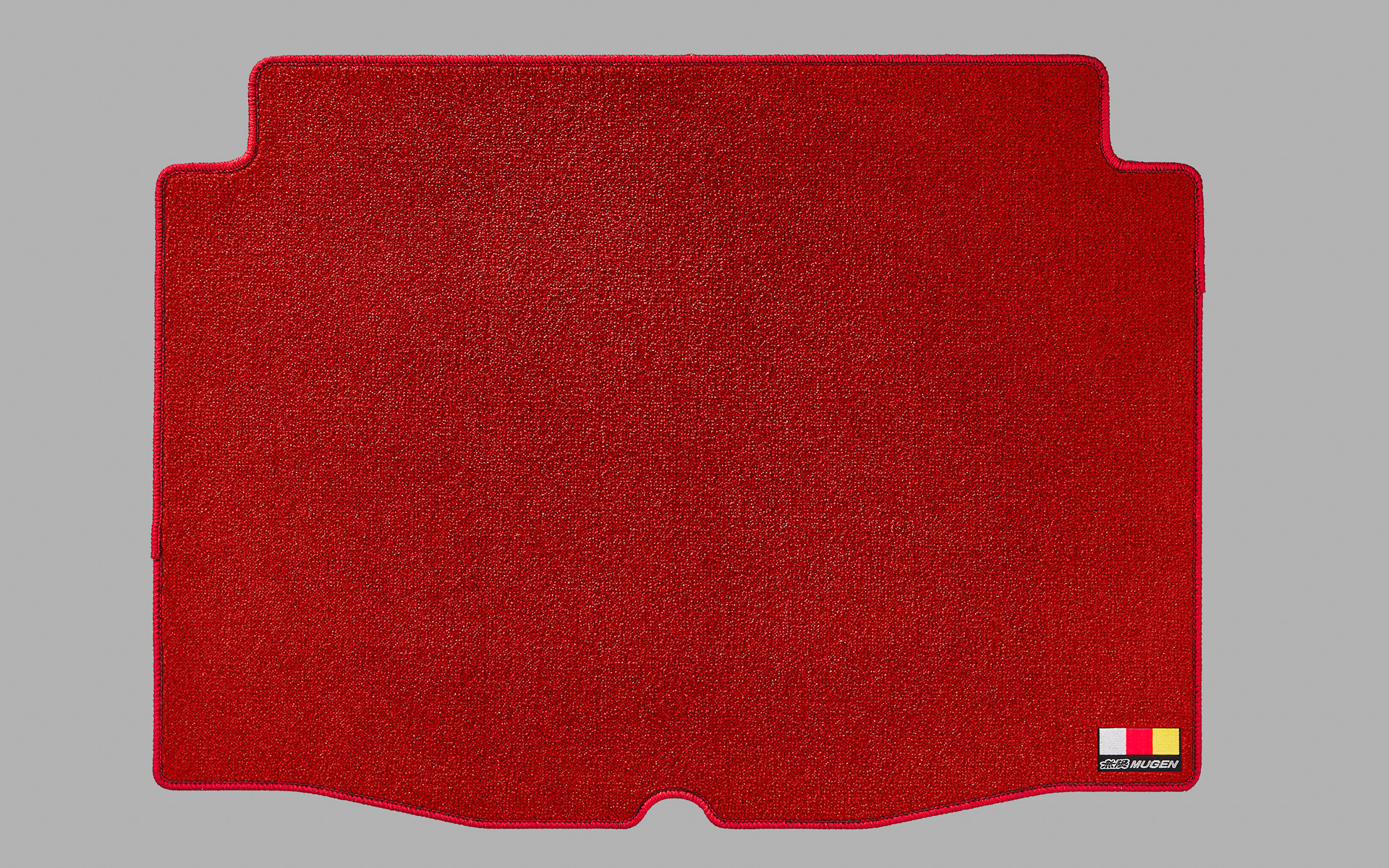 スポーツラゲッジマット（レッド）。価格1万5400円