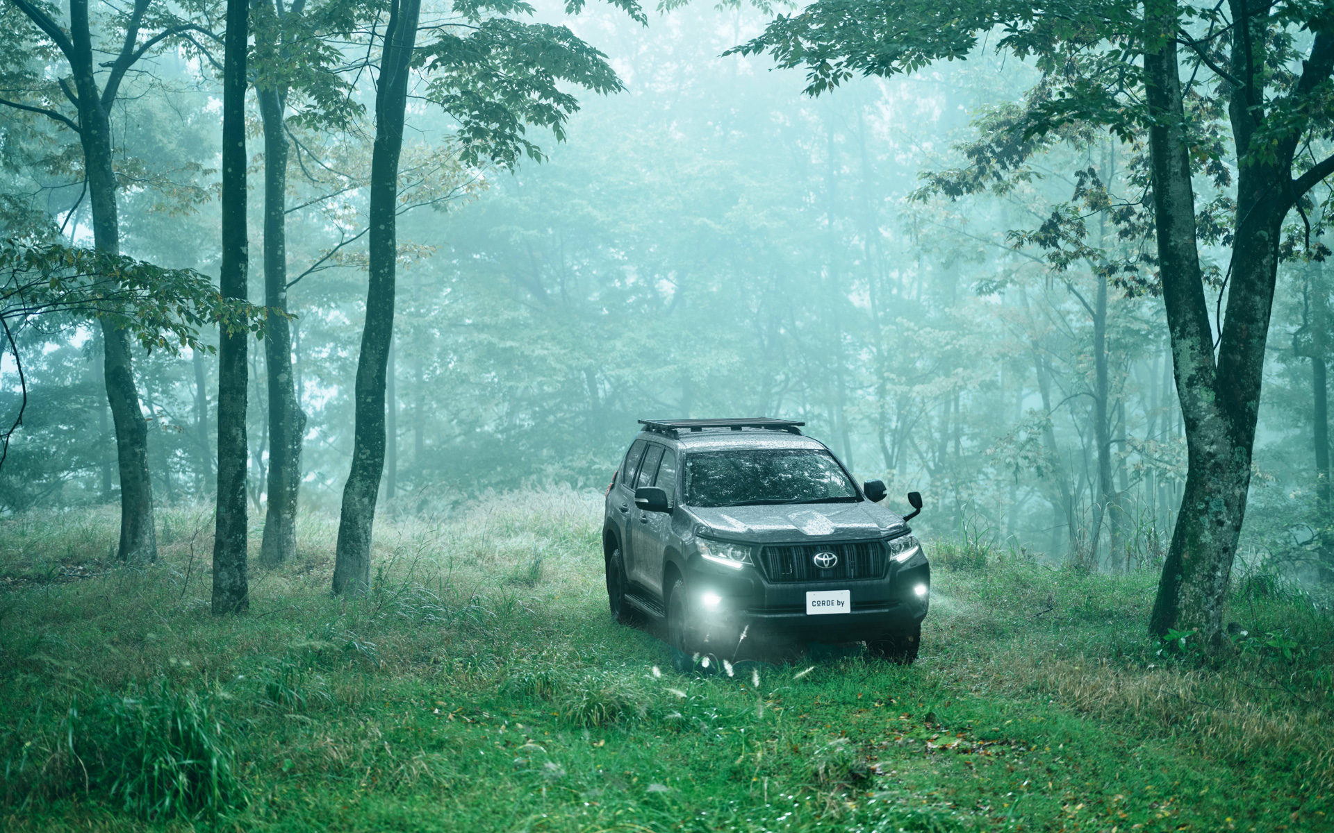 LAND CRUISER PRADO “NEWSCAPE” GRAPHITE GRAY MODEL