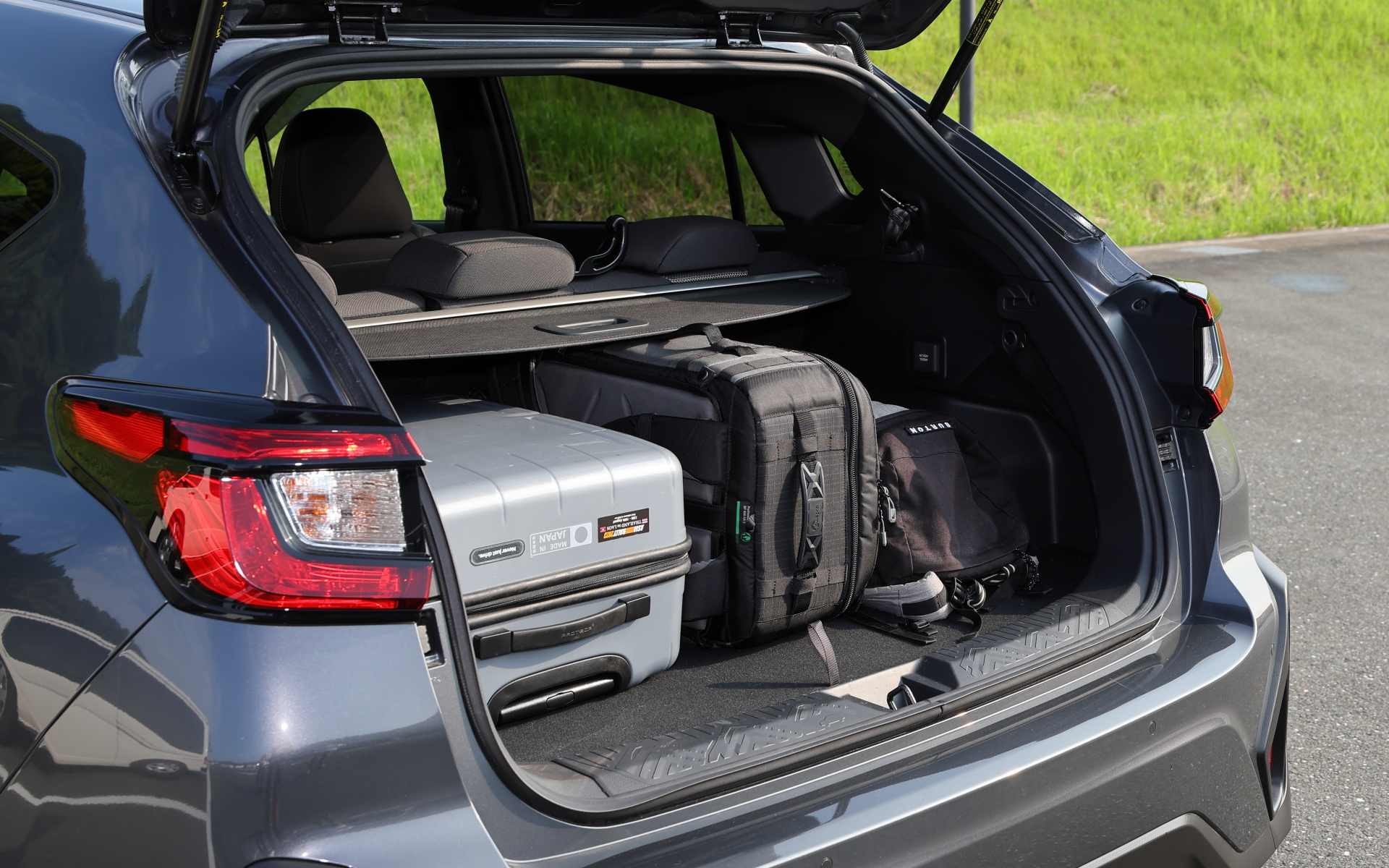 ラゲッジには荷物がたっぷり積める