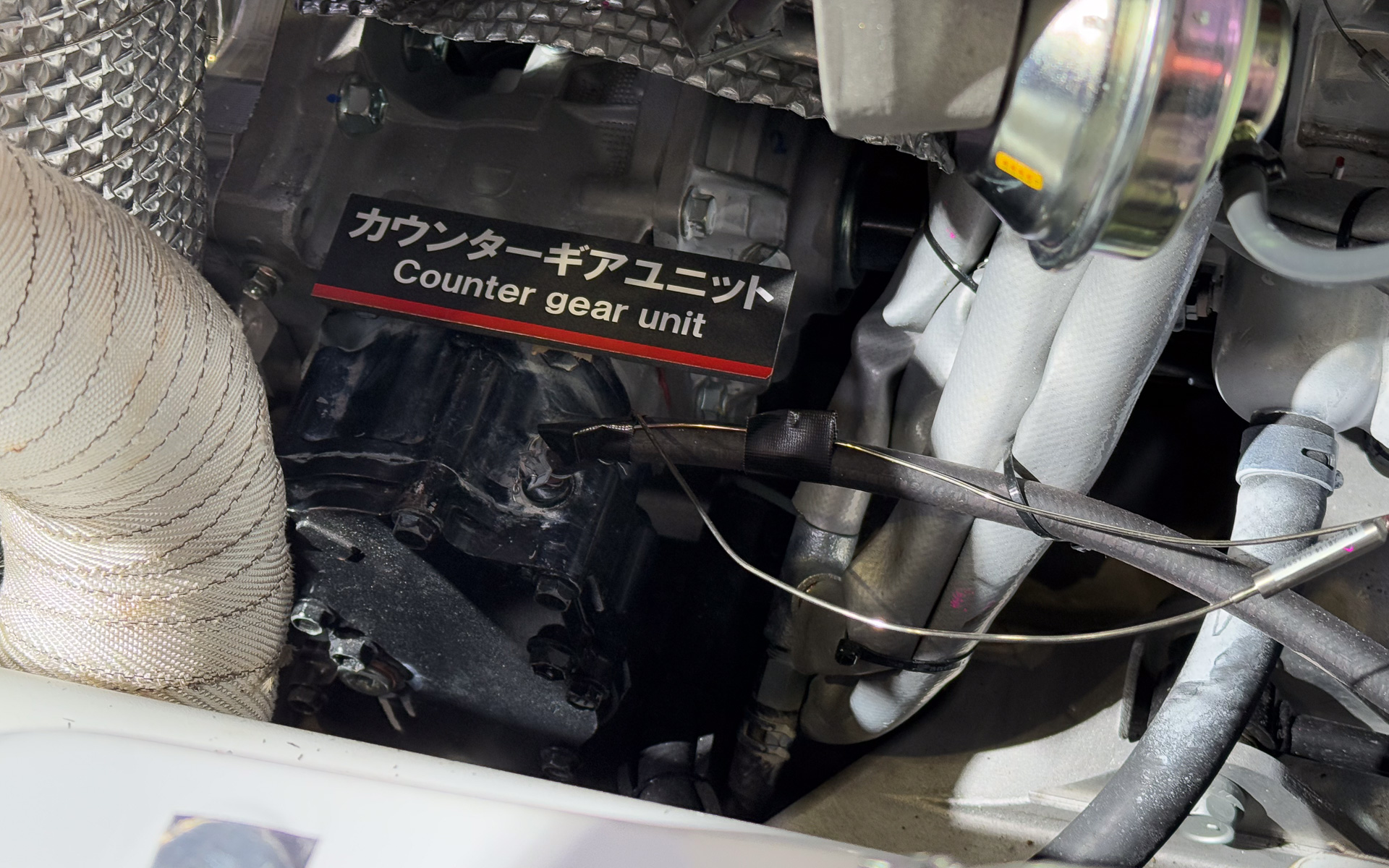 東京オートサロン2025で世界初公開された際に見ることができたカウンターギヤユニット。このカウンターギヤでリアの駆動トルクを前方に導く