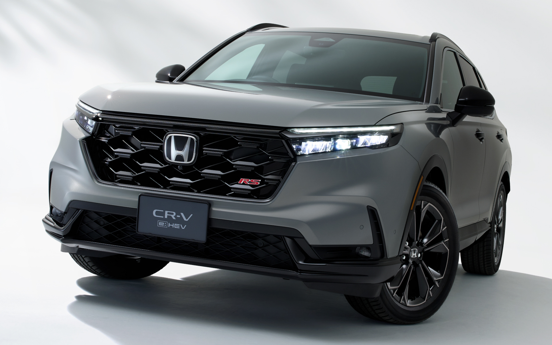 日本専用の「CR-V e:HEV RS BLACK EDITION」