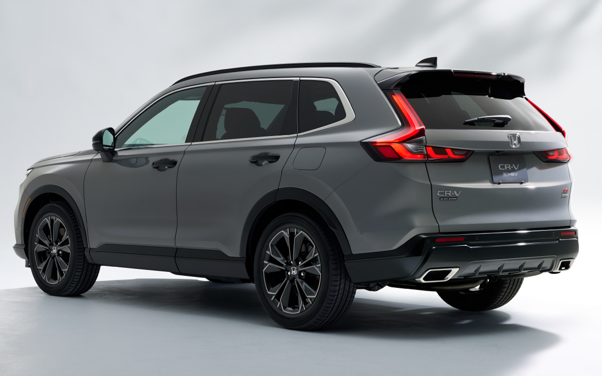 日本専用の「CR-V e:HEV RS BLACK EDITION」