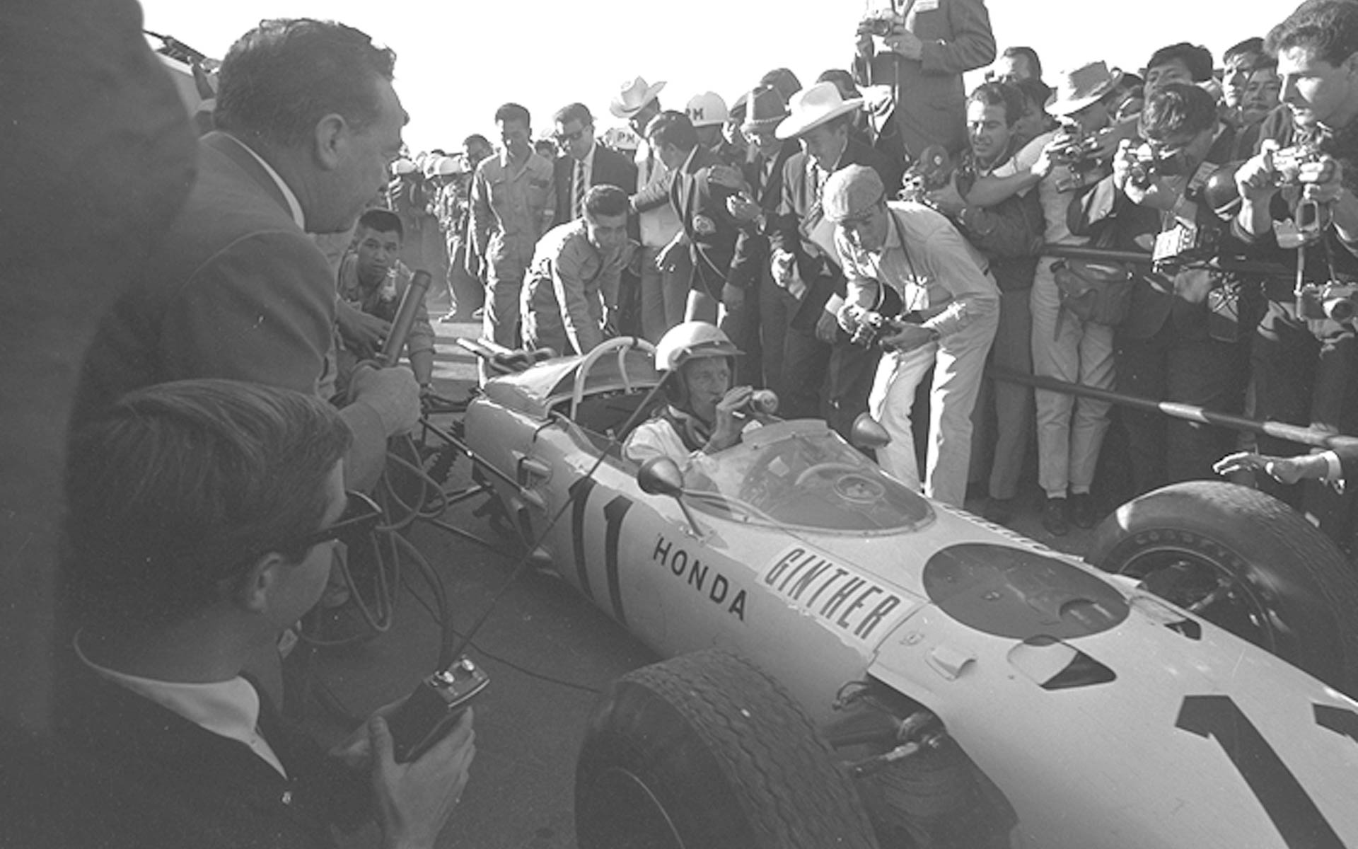 1965年に優勝したときのRA272