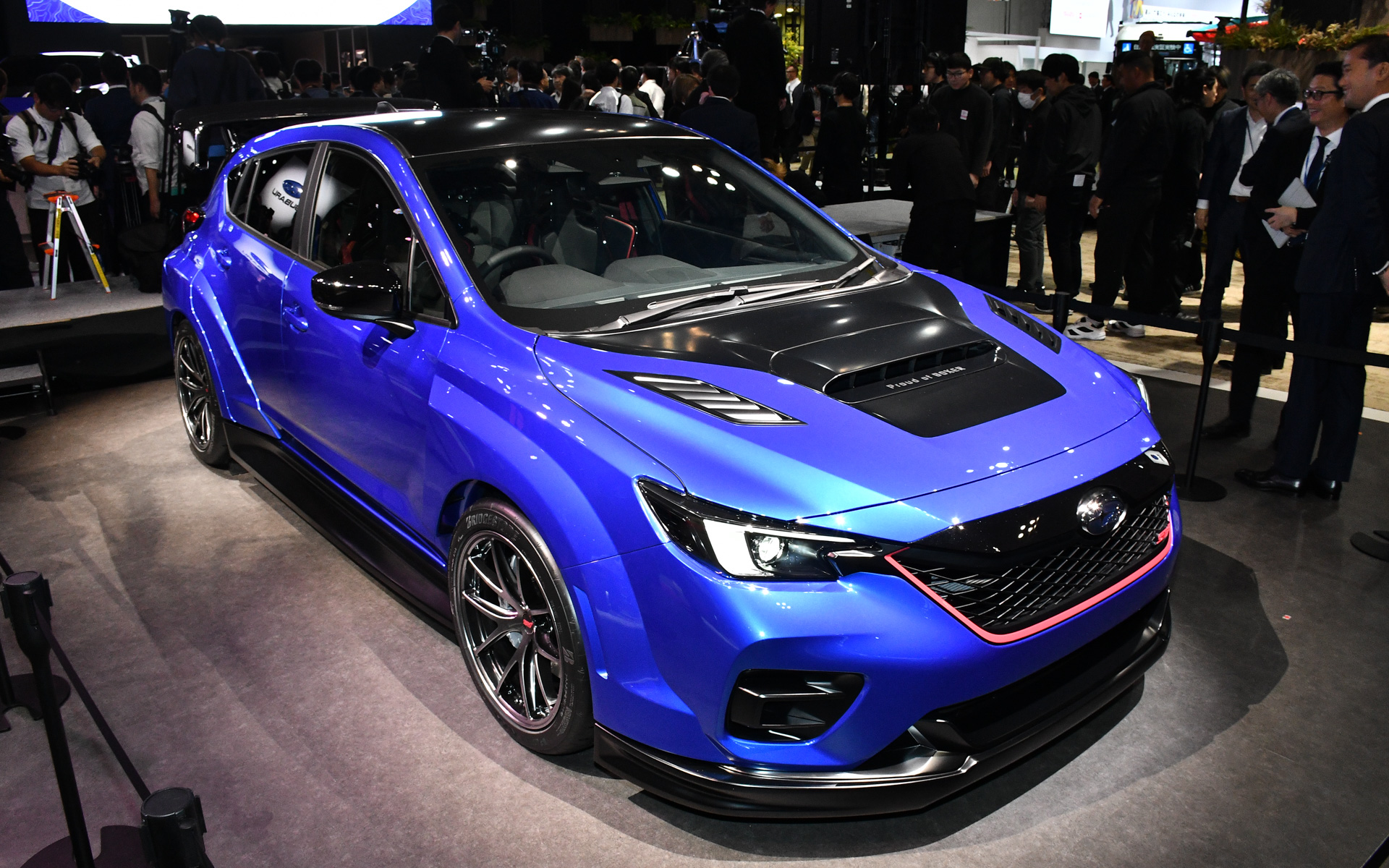 世界初公開の「Performance-B STI concept」