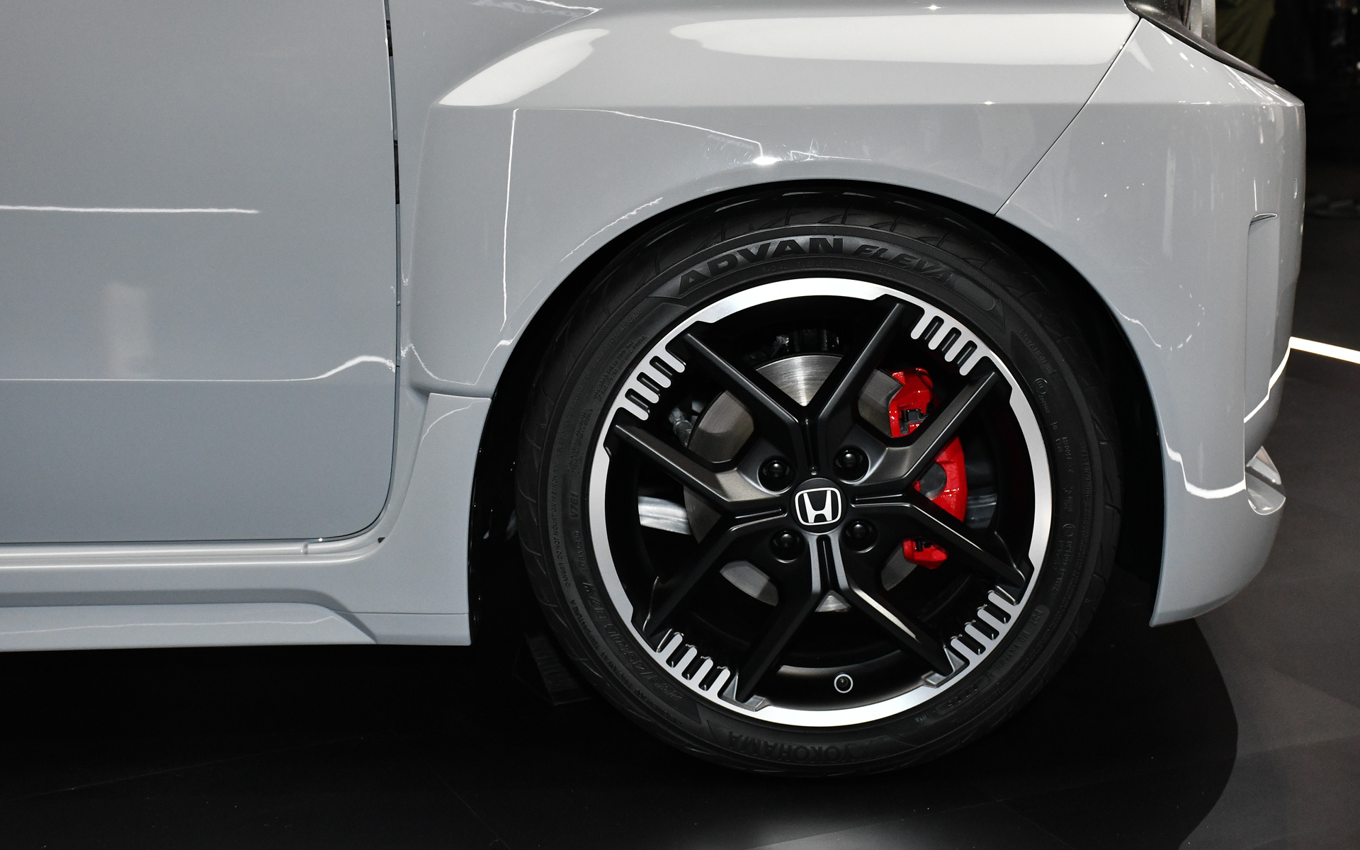 新型バッテリEV「Super-ONE Prototype」