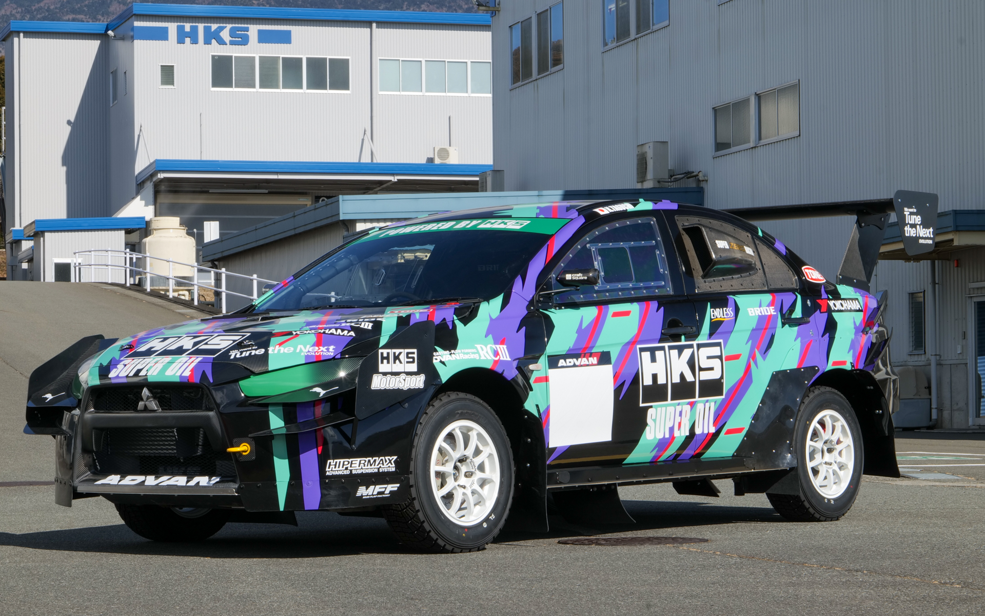 全日本ダートトライアル3連覇を成し遂げたHKSのランサーエボリューション（CZ4A）