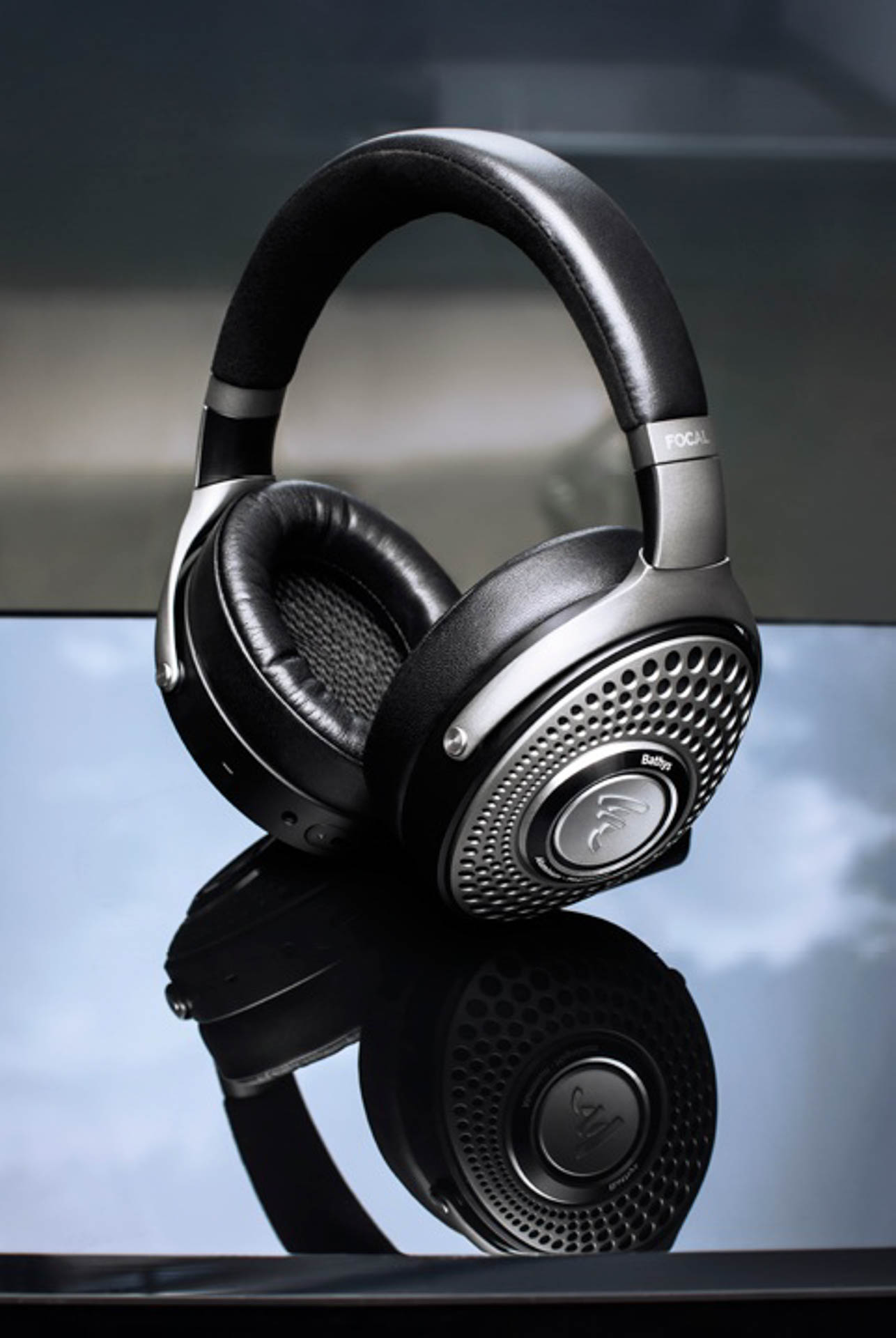 FOCAL製Bluetoothヘッドホン「BATHYS」（バティス）