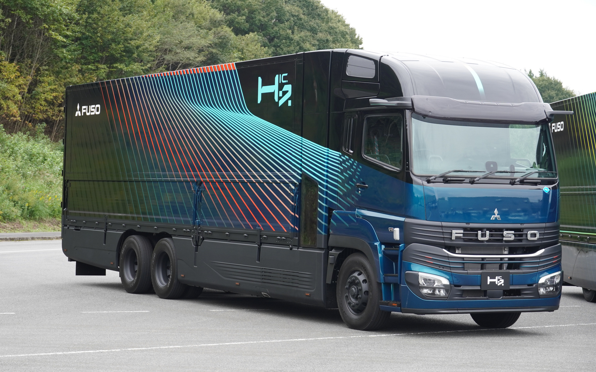 水素エンジンH2IC。すでに走行できる状態に仕上がっている