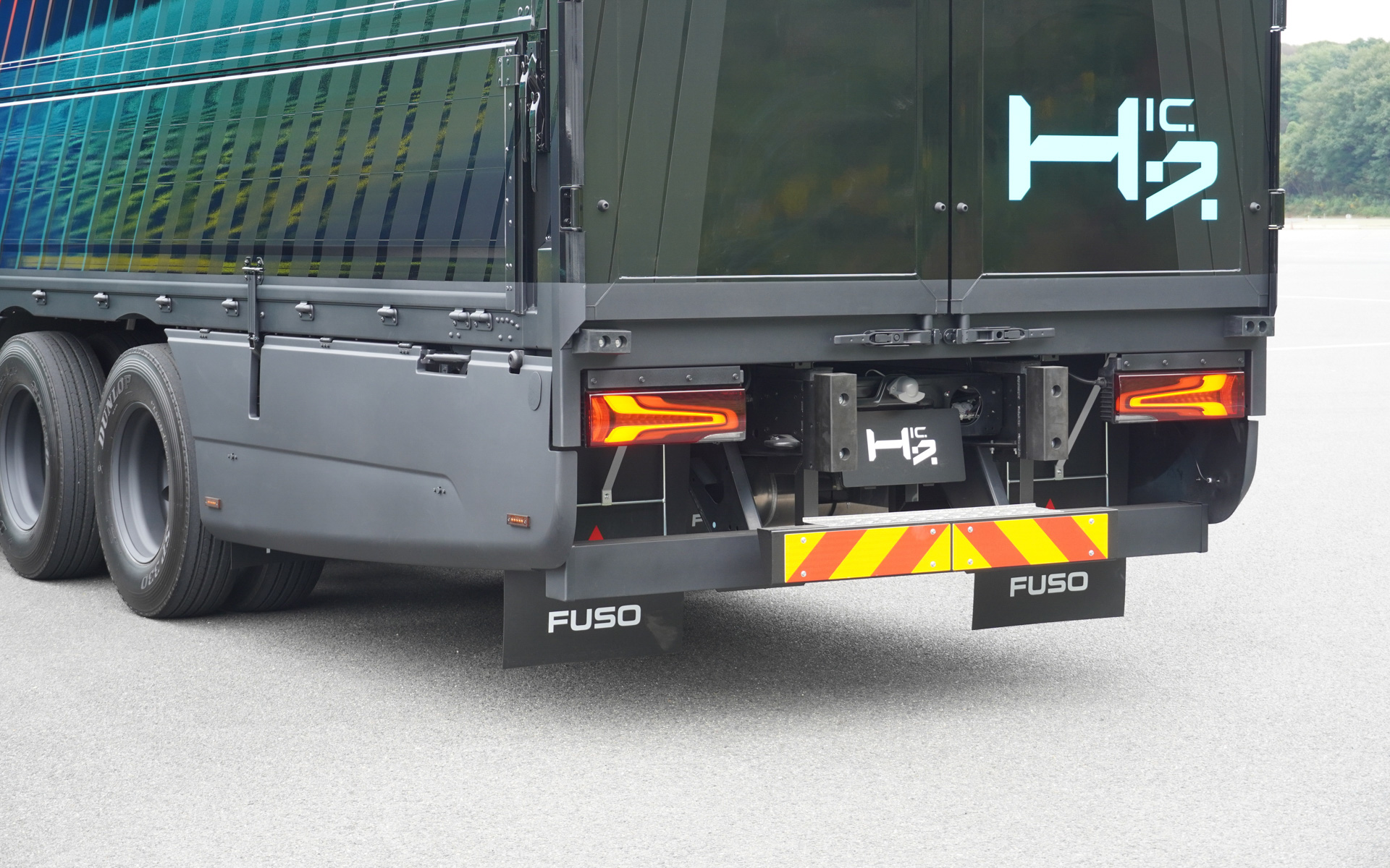 H2ICのリアまわり