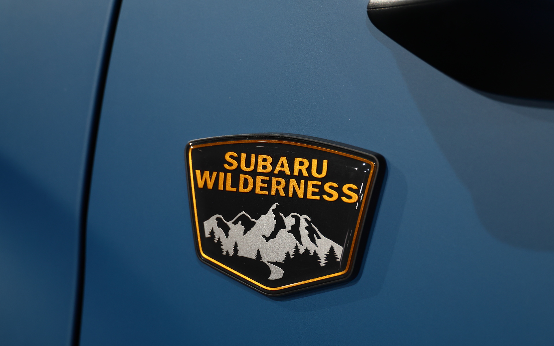 ウィルダネスのエンブレム