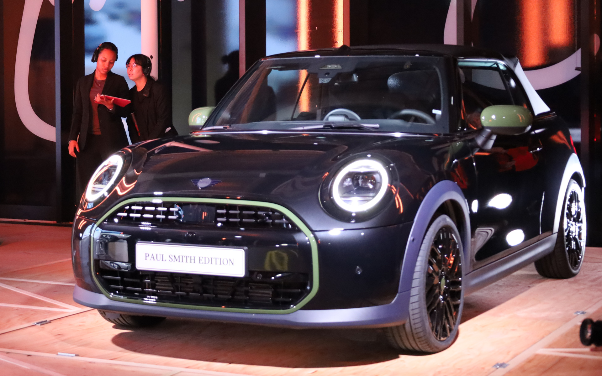 The NEW MINI Paul Smith Editionの「MINI クーパー コンバーチブル」