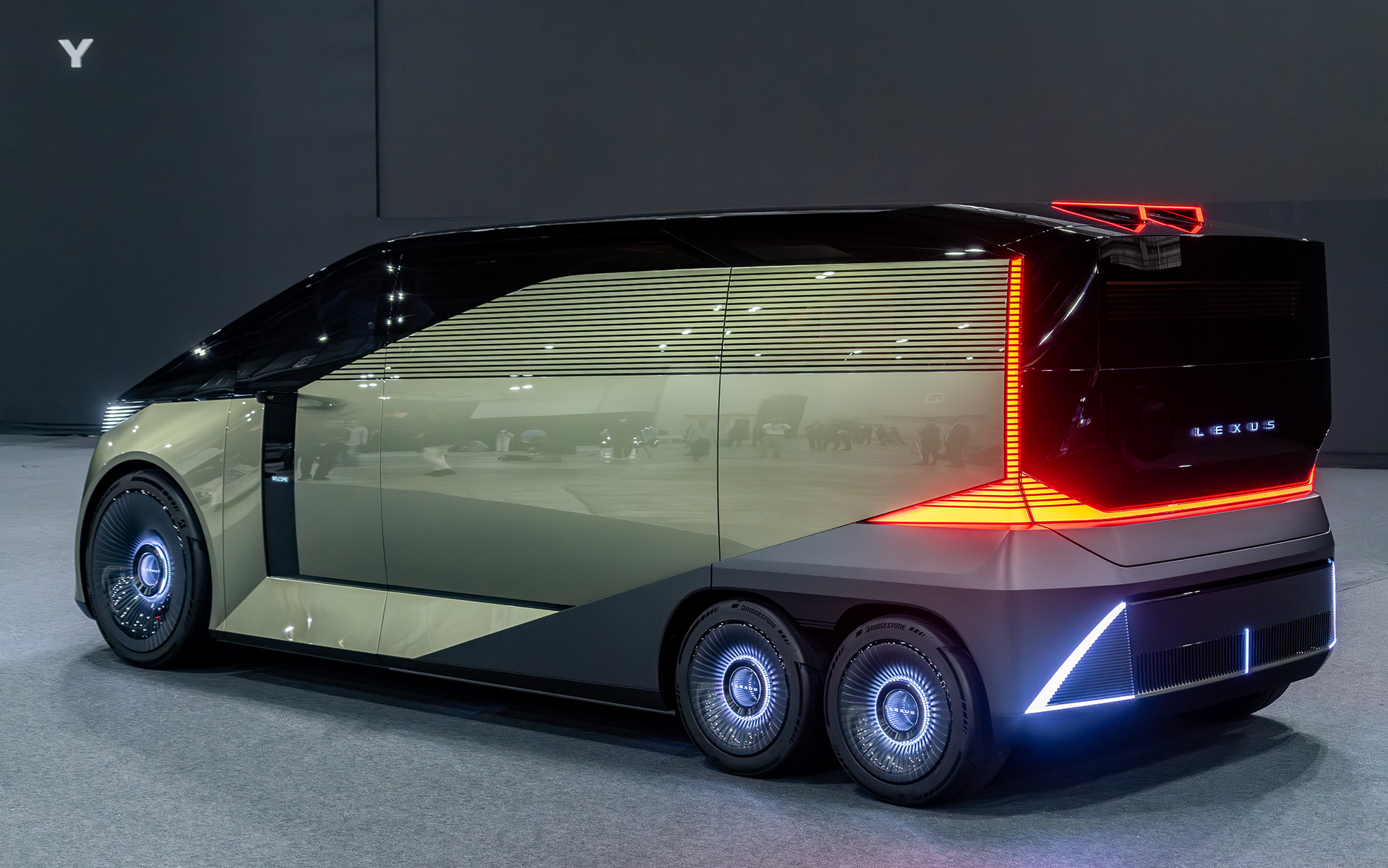 LSコンセプトのリアまわり