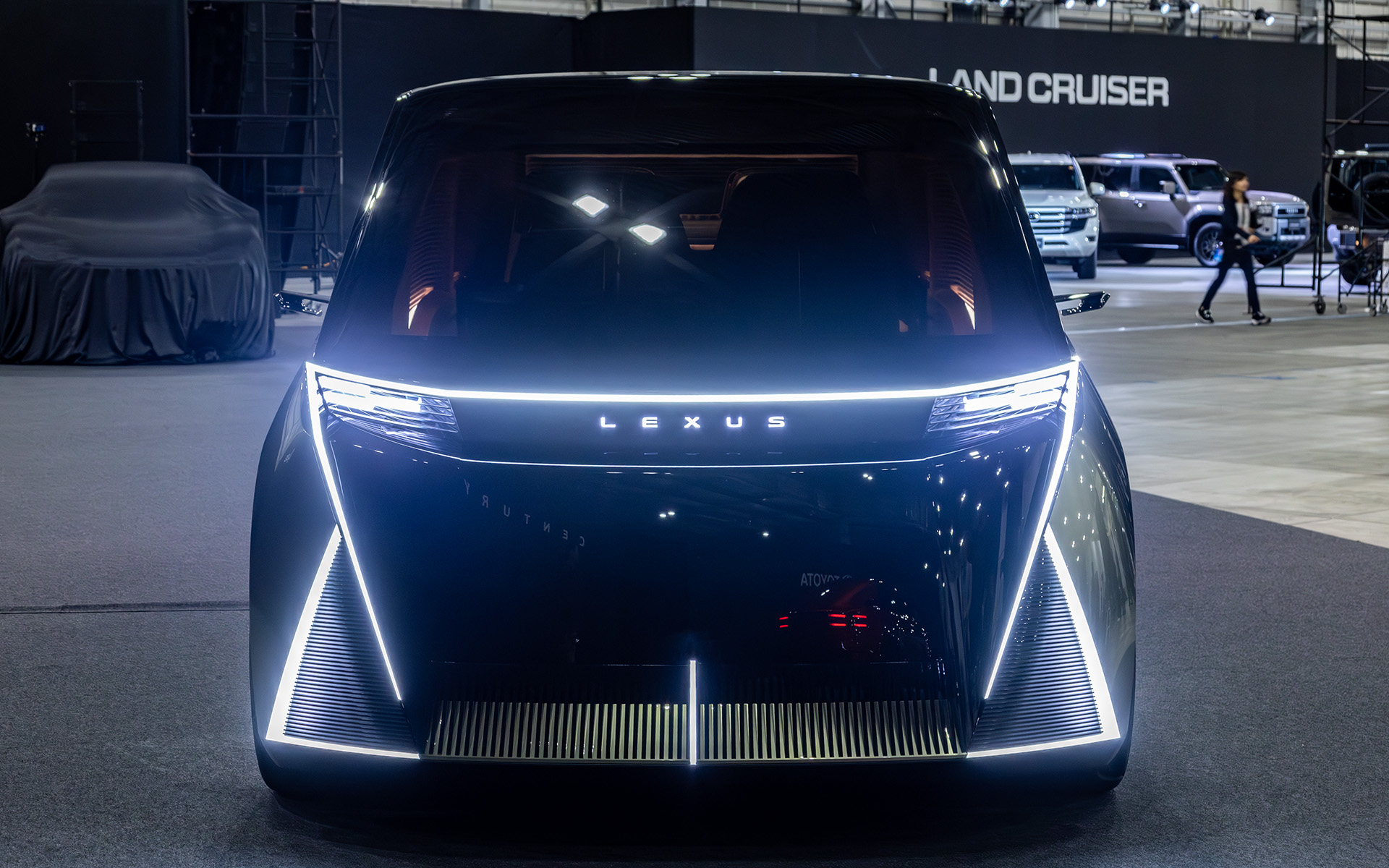 こちらはスピンドルデザインが組み込まれている