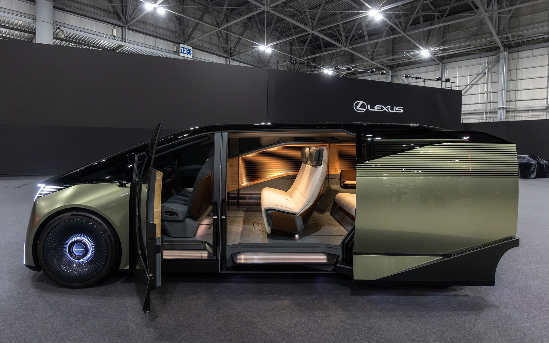 広大な空間を実現するデザイン