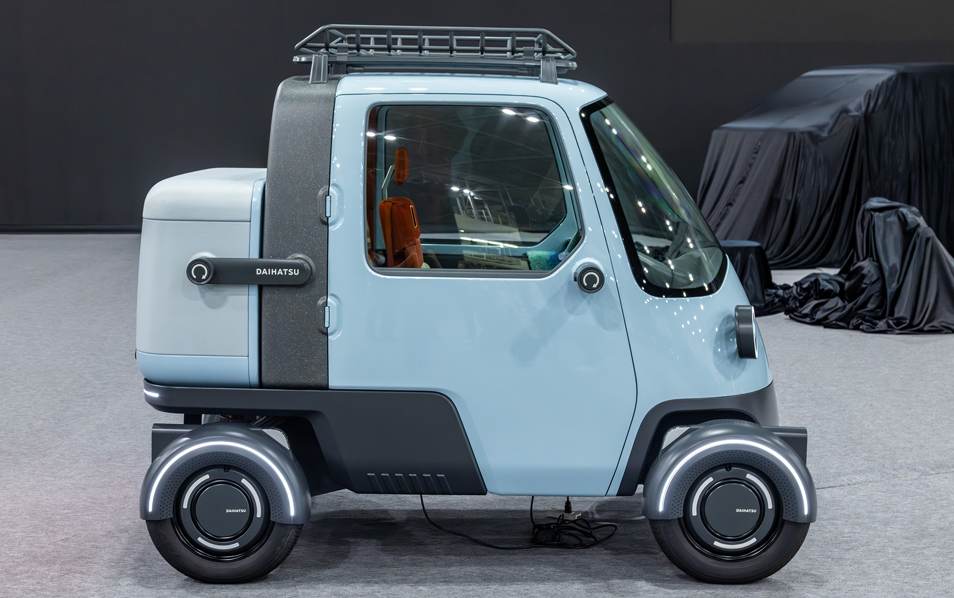 サイドシルエット