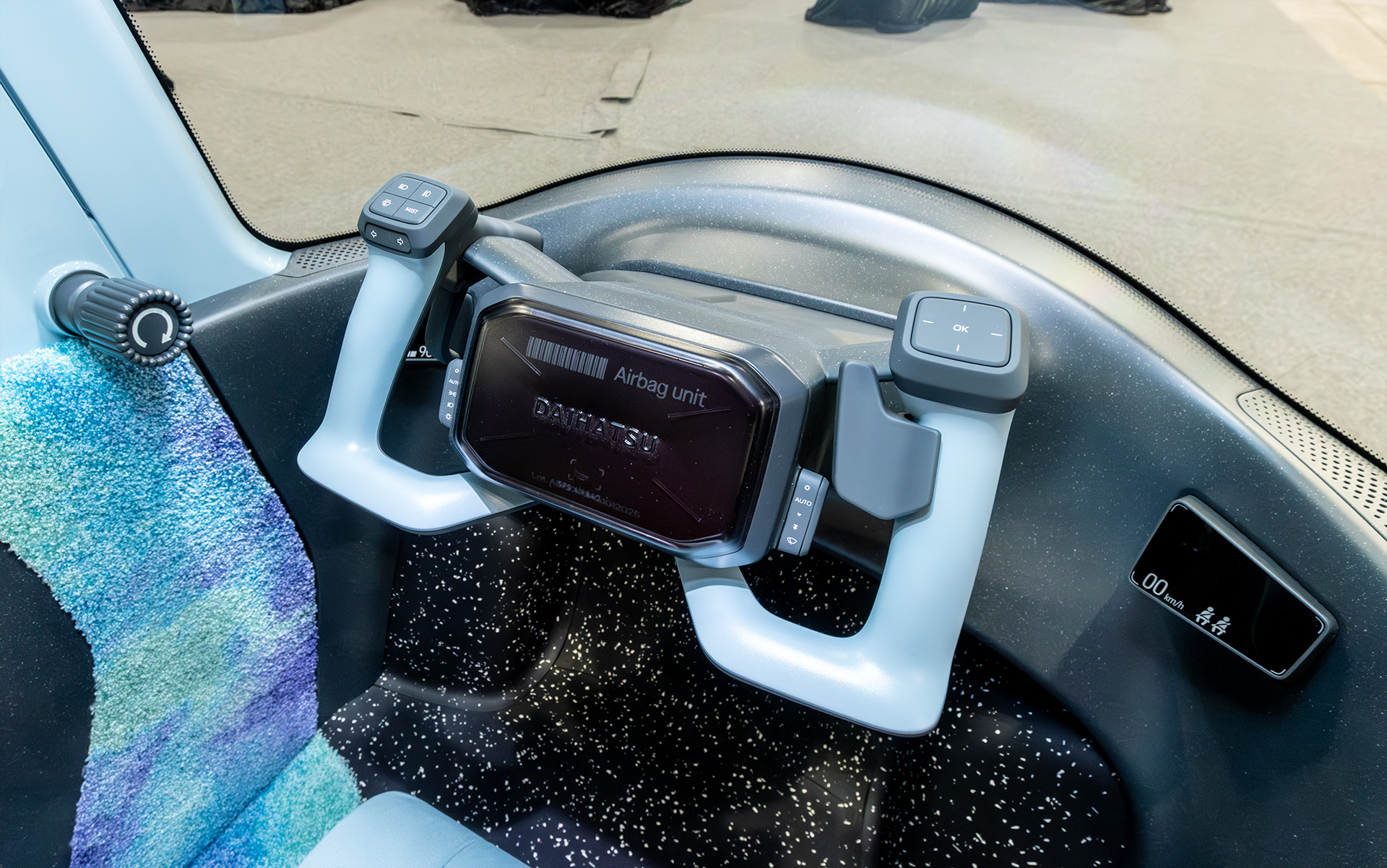 ステアリングまわり