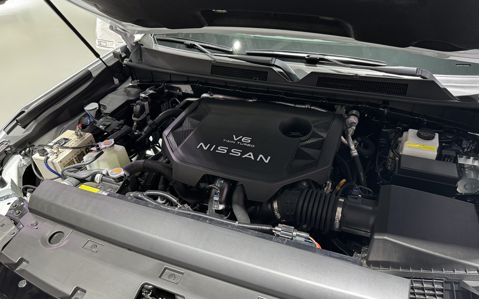 パトロールのボディサイズは5350×2030×1945mm（全長×全幅×全高）、ホイールベースは3075mm