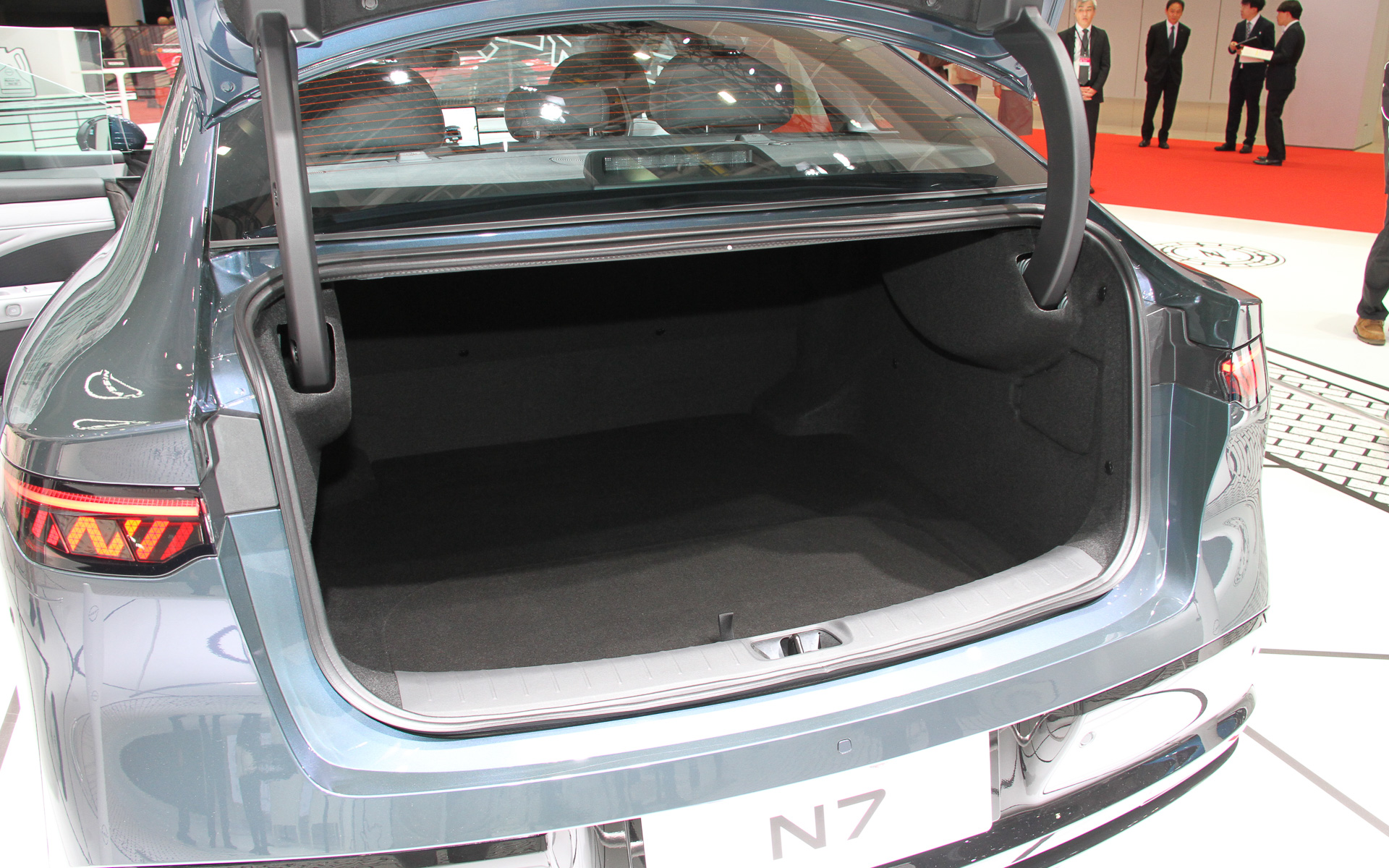 4月に中国で発売した新型「N7」