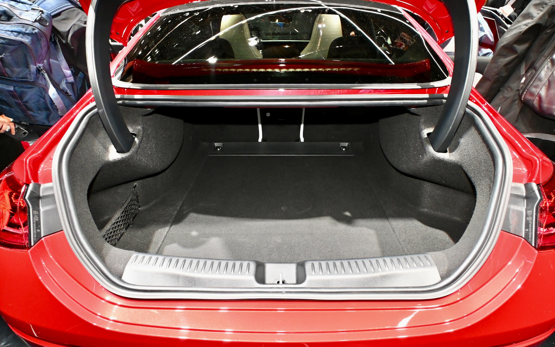 CLAのリアラゲッジスペース