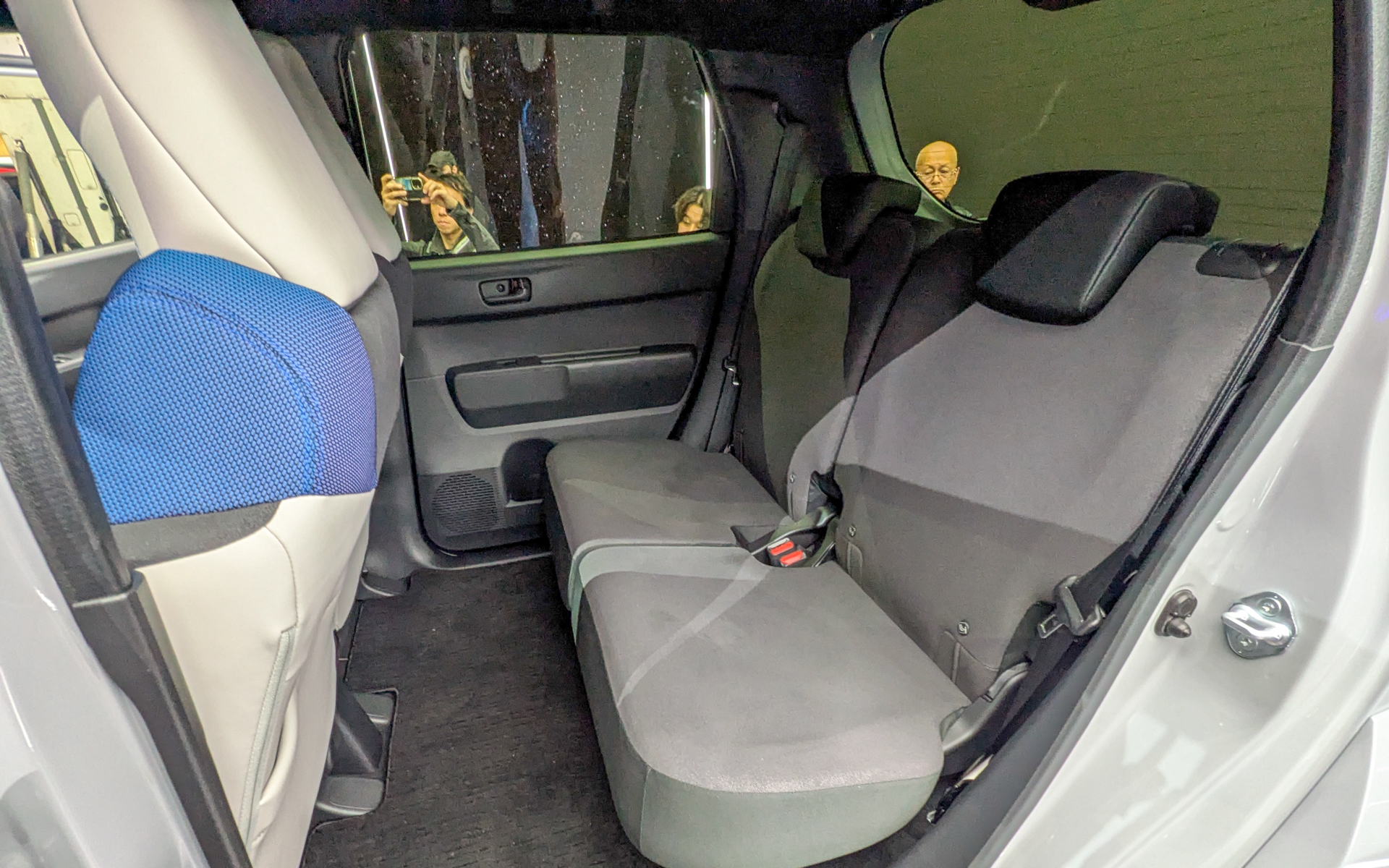 Super ONE Prototypeの前後席