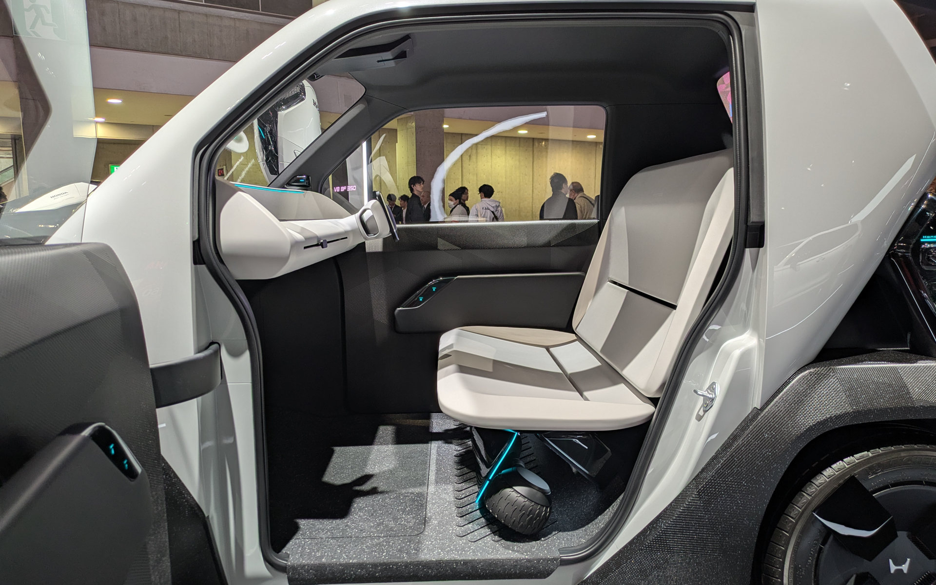 マイクロモビリティの内装