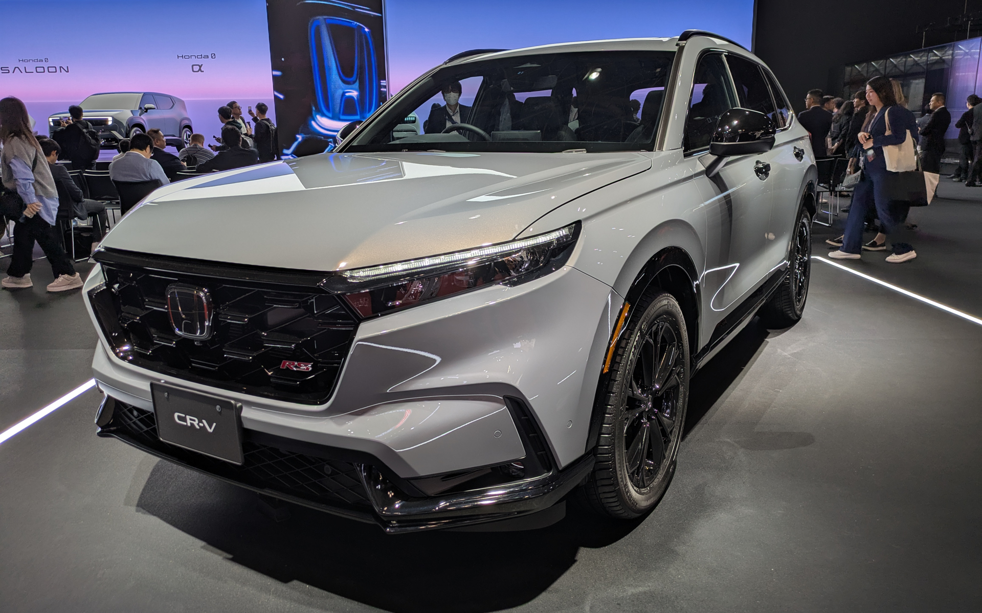 CR-V e:HEVの日本専用モデル「RS BLACK EDITION」