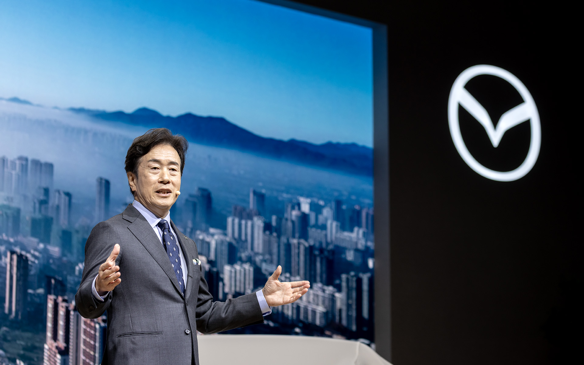 マツダ株式会社 代表取締役社長 兼 CEO 毛籠勝弘氏