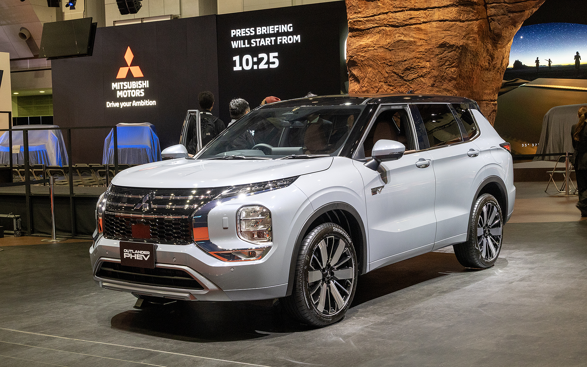 アウトランダーPHEV