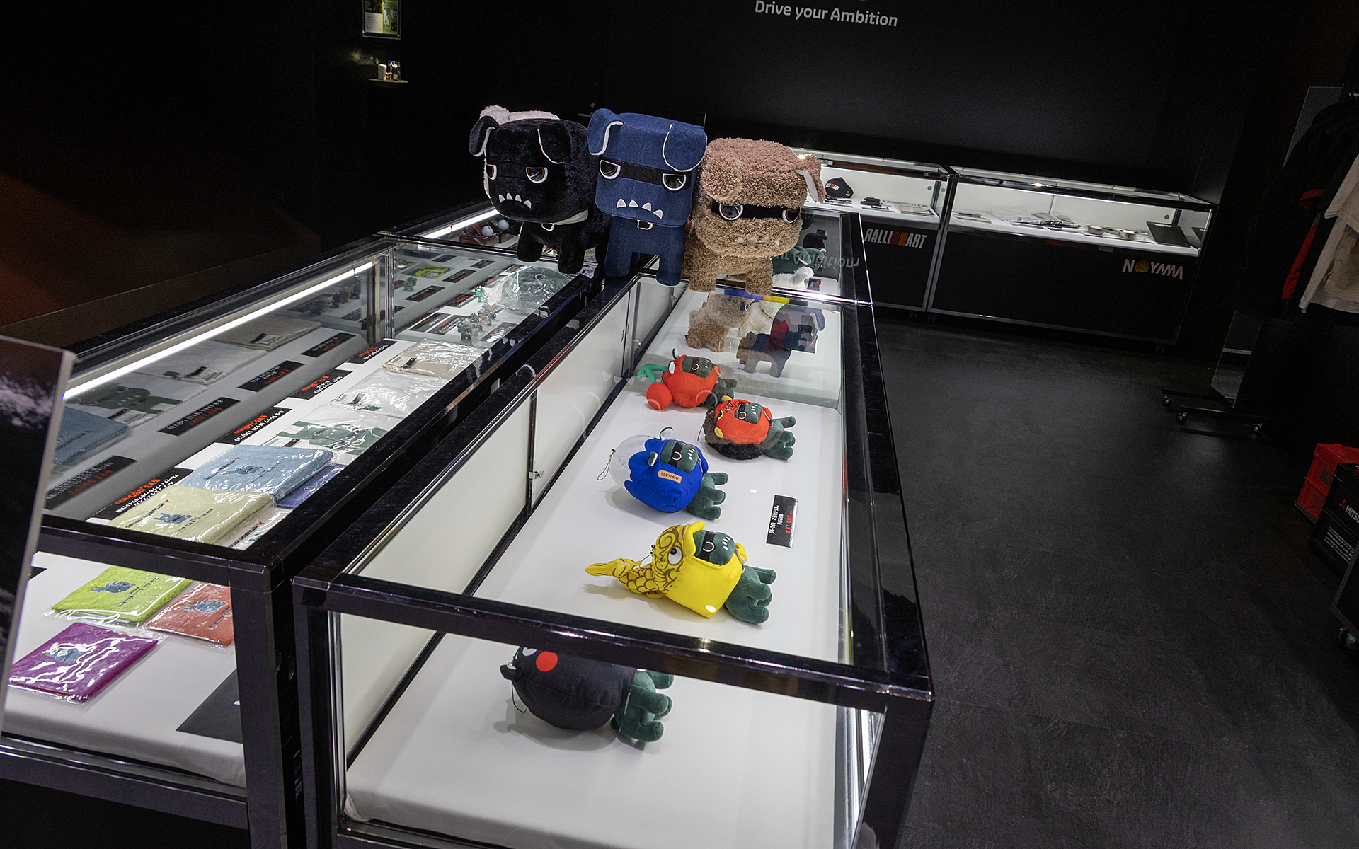 デリ丸。グッズもある