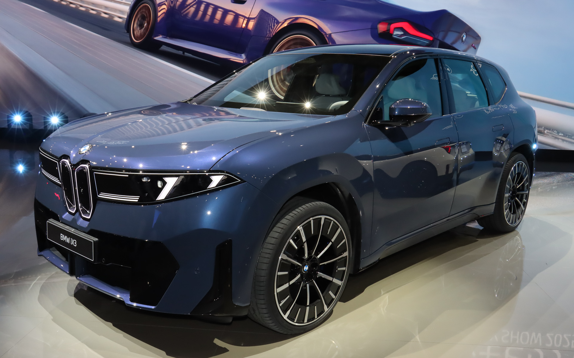 2026年夏以降の日本導入を予定している新型BEVのiX3