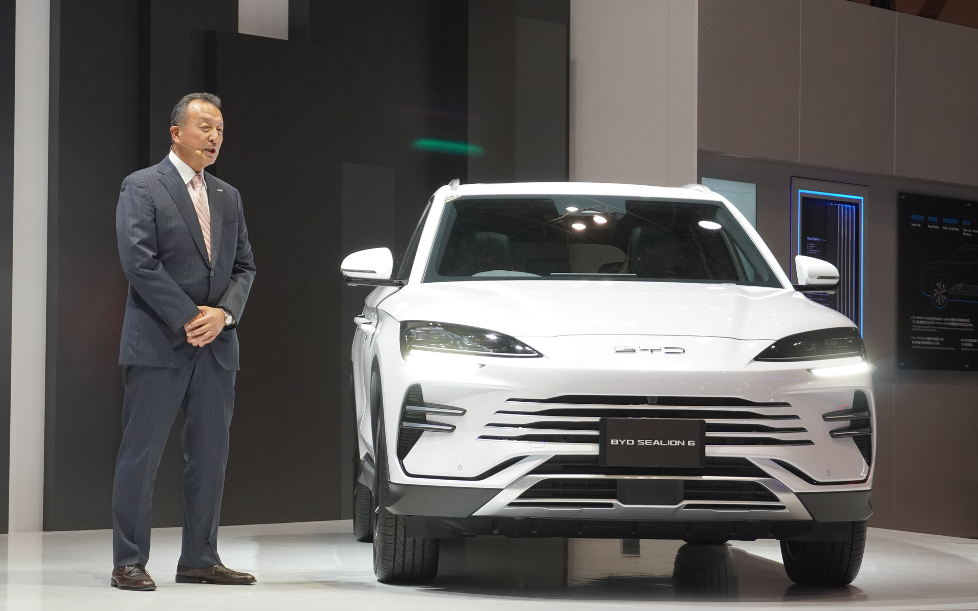 SEALION 6を説明する東福寺氏