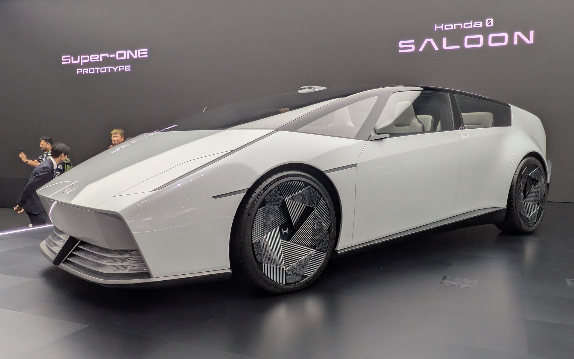 次世代バッテリEVシリーズ「Honda 0 サルーン」