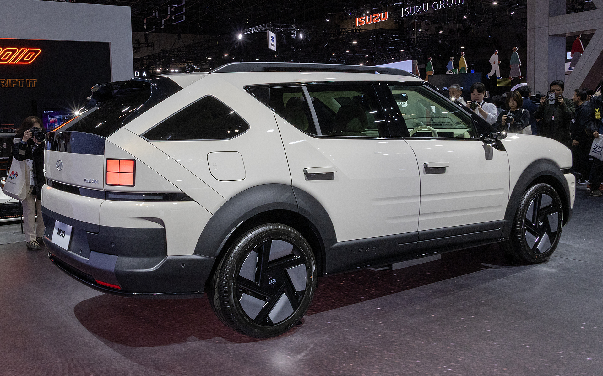 SUVスタイルとなっている