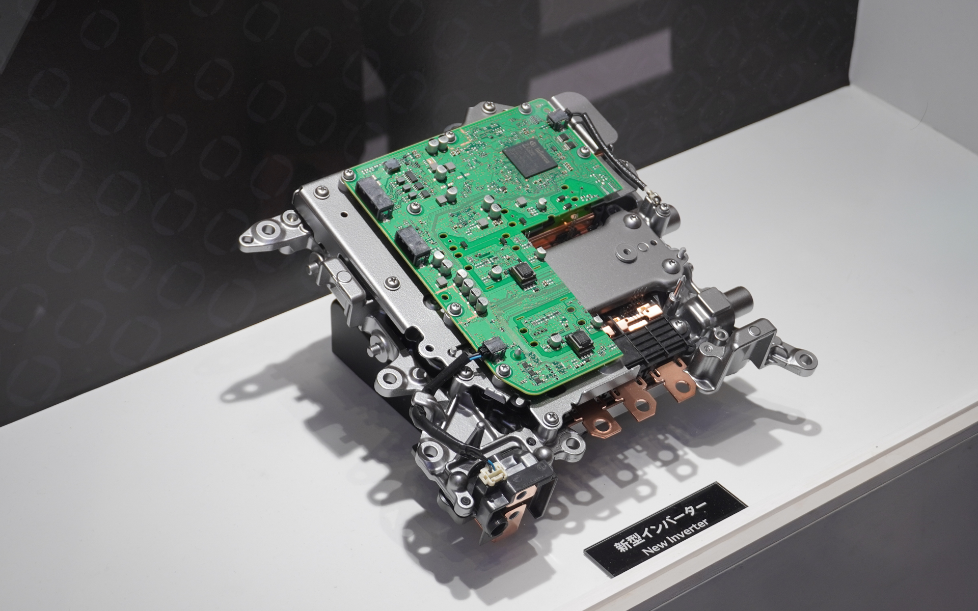 新型インバーター