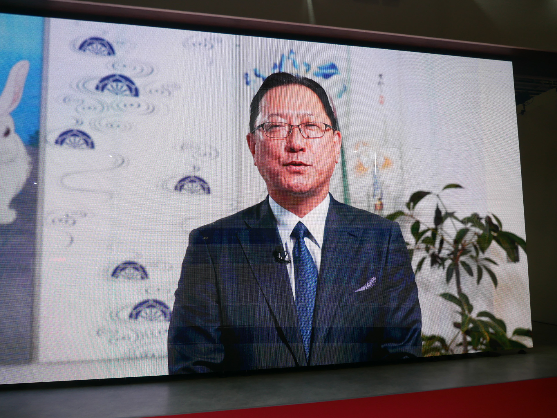 ビデオメッセージを寄せた鴻海科技集團の関潤CSO