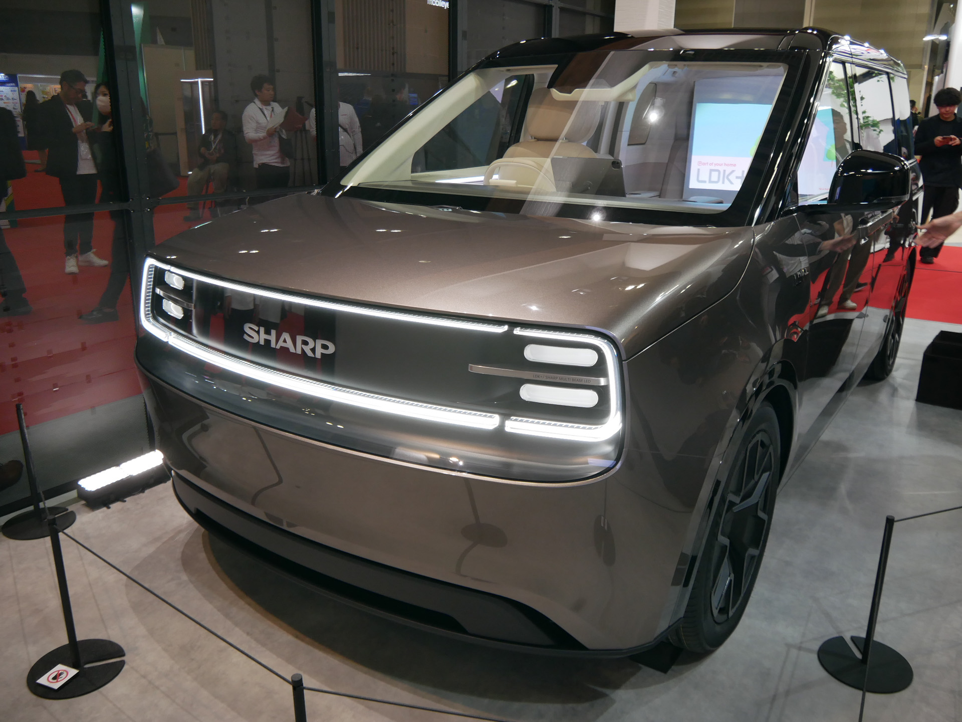 シャープブースに展示されたLDK+
