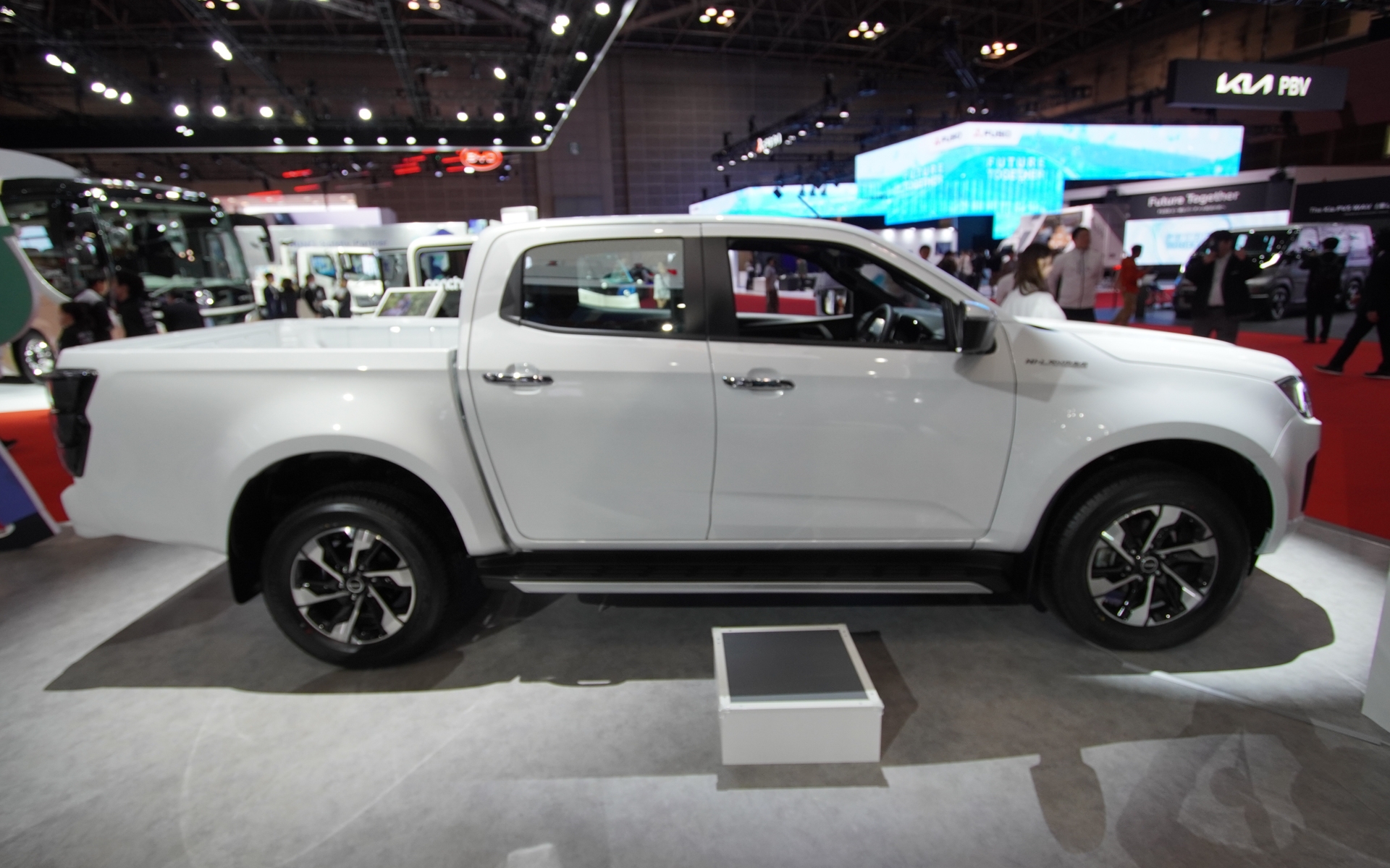 海外向けのピックアップトラック「ISUZU D-MAX」